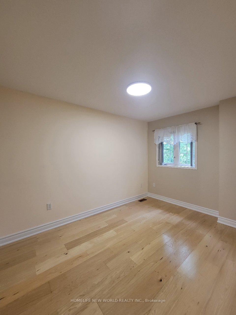 Photo 2 of Unit 2nd Flr, 497 Bur Oak Avenue, Markham, Berczy — HOMEH