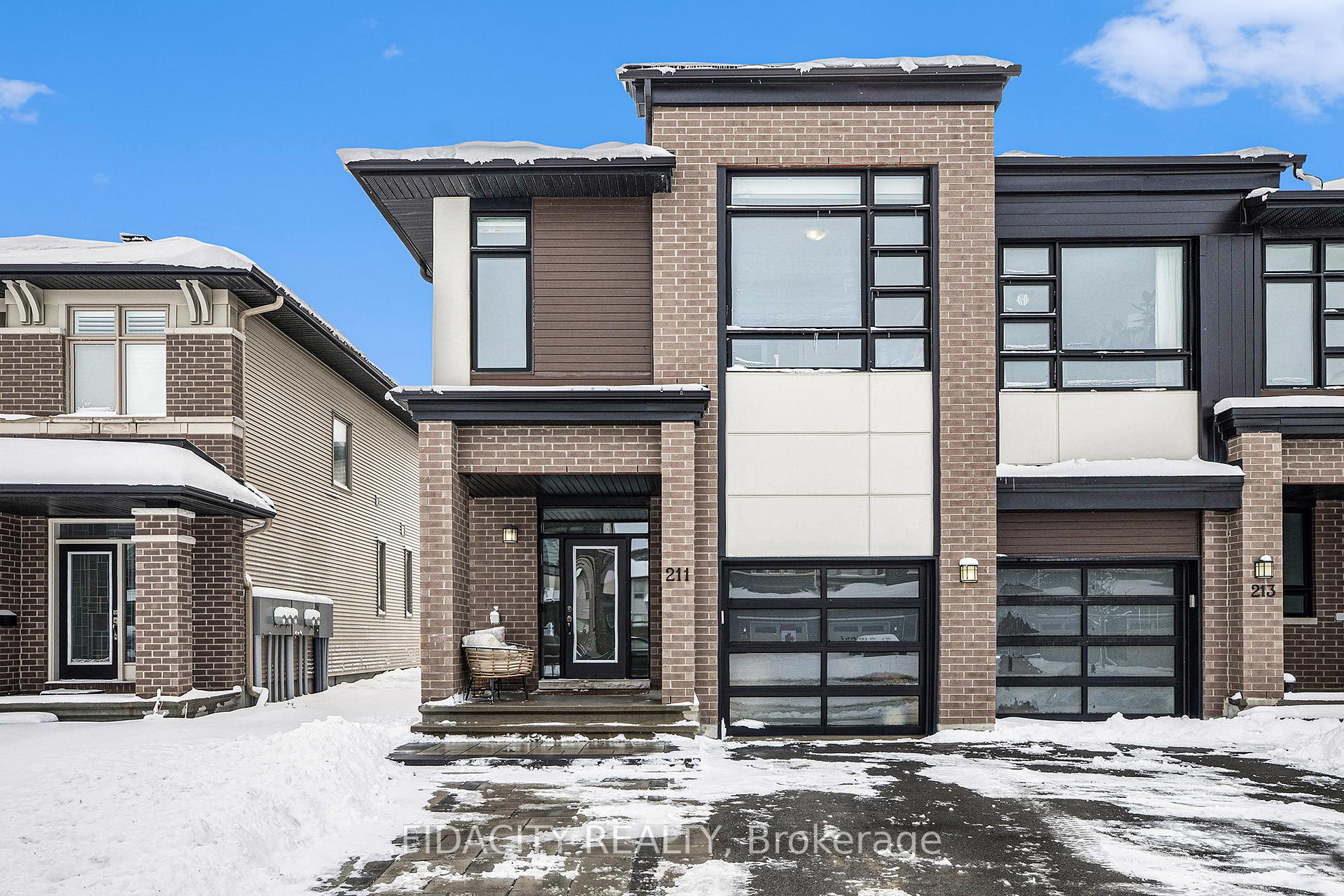 Photo 1 of 211 Lift Lane, Ottawa, Kanata - Emerald Meadows/Trailwest — HOMEH