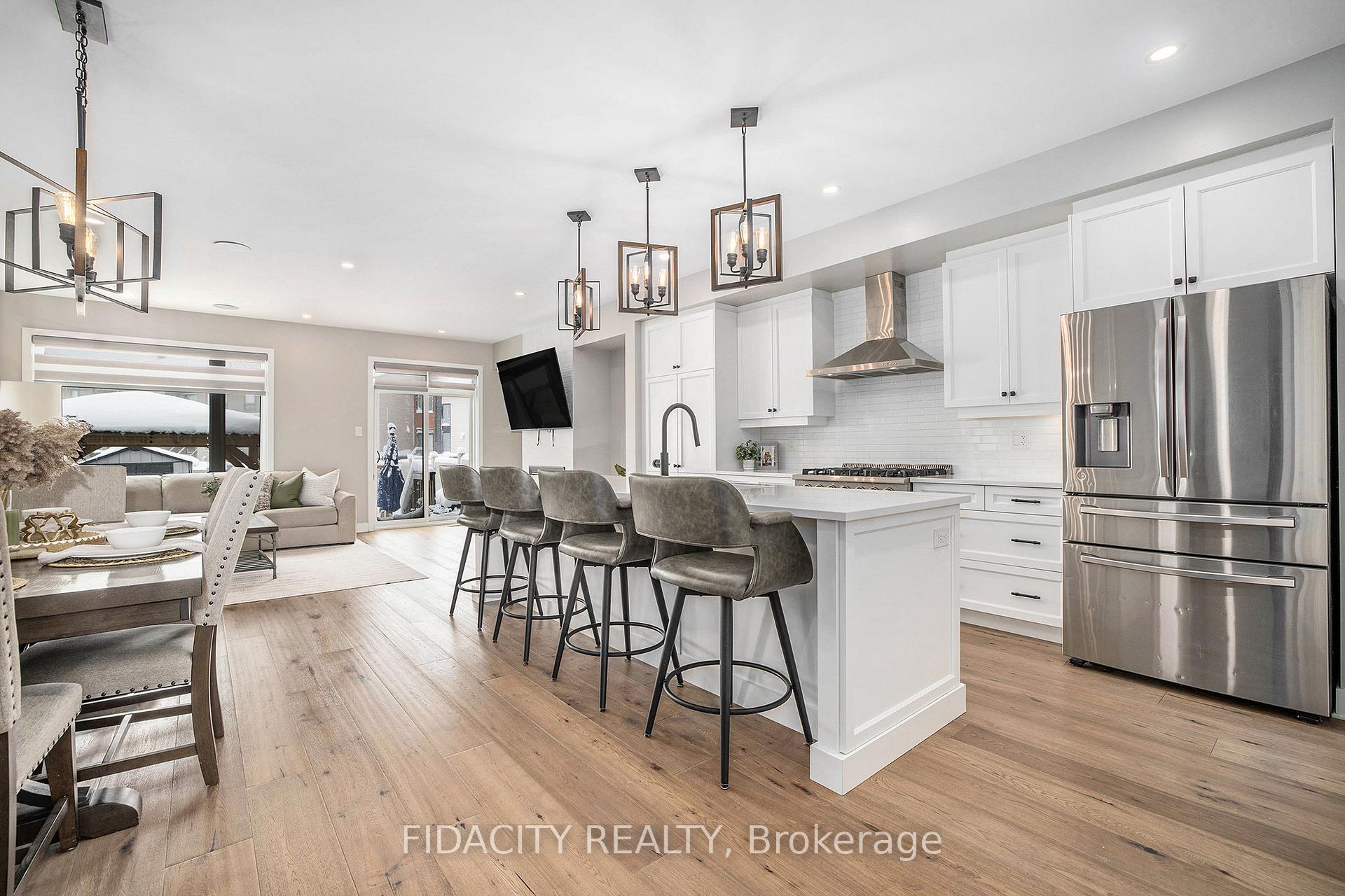 Photo 5 of 211 Lift Lane, Ottawa, Kanata - Emerald Meadows/Trailwest — HOMEH