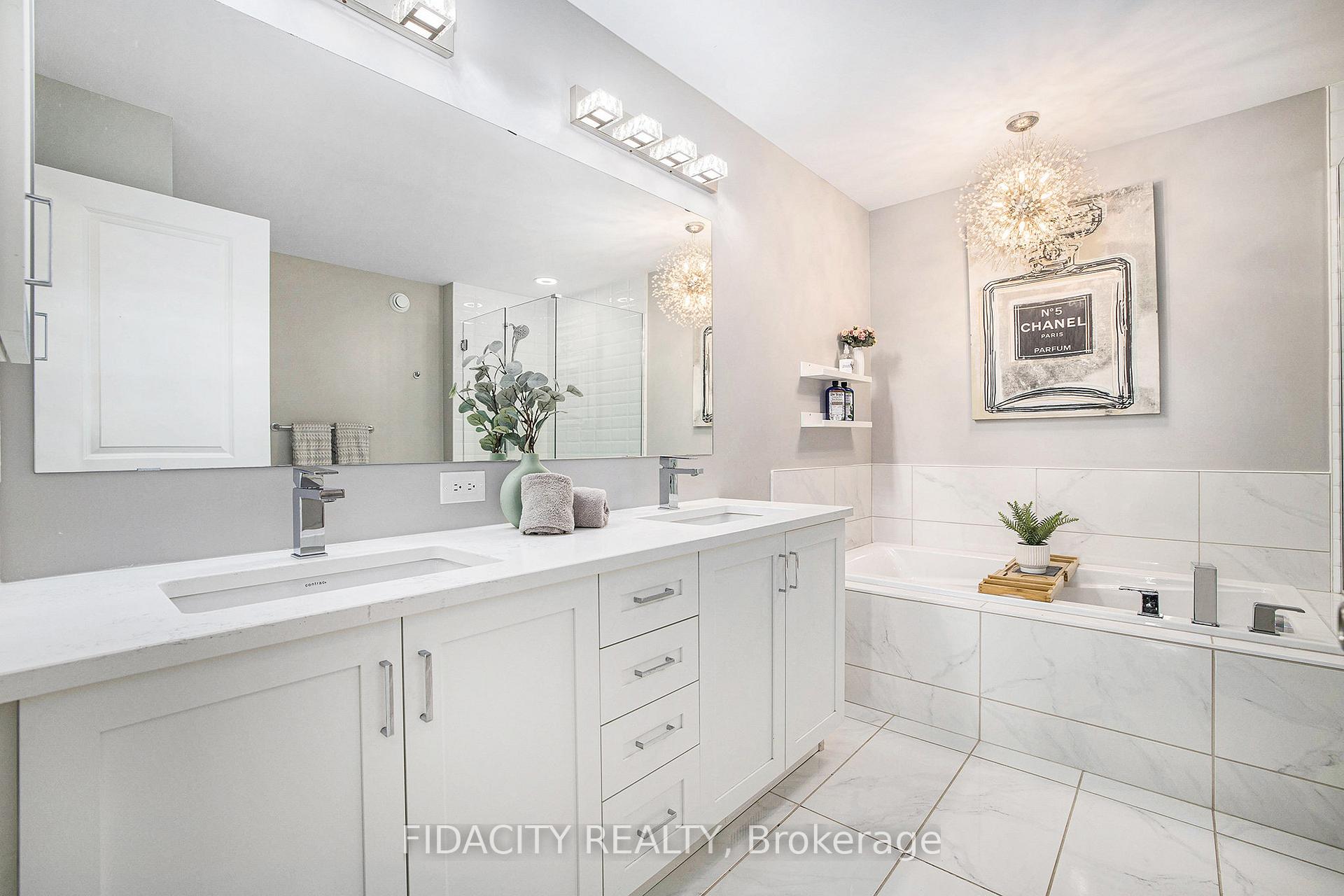 Photo 18 of 211 Lift Lane, Ottawa, Kanata - Emerald Meadows/Trailwest — HOMEH