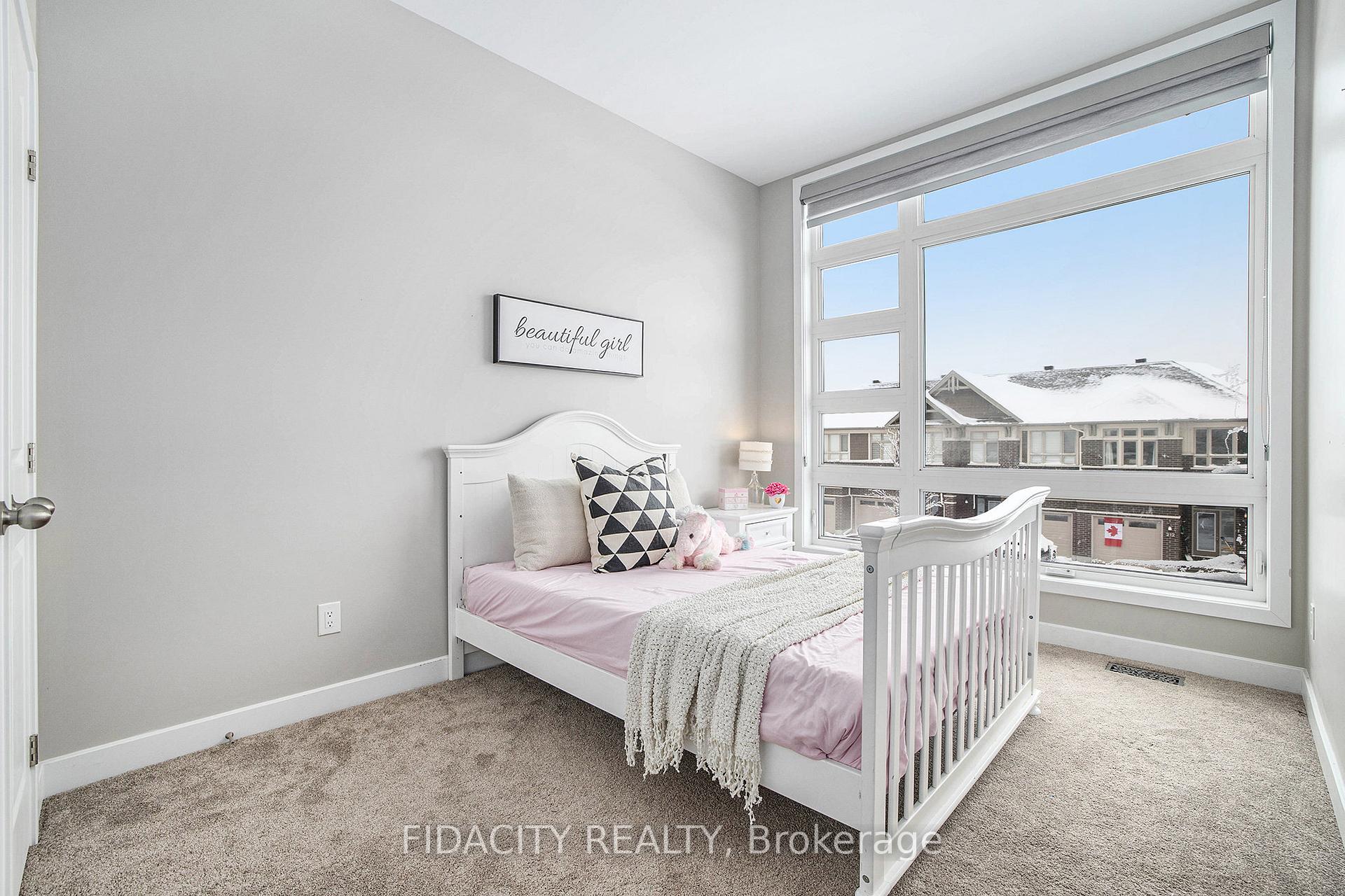 Photo 21 of 211 Lift Lane, Ottawa, Kanata - Emerald Meadows/Trailwest — HOMEH