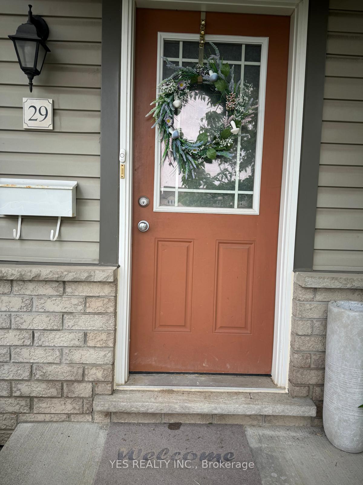 Photo 1 of Unit 29, 10 Foxglove Crescent, Kitchener — HOMEH