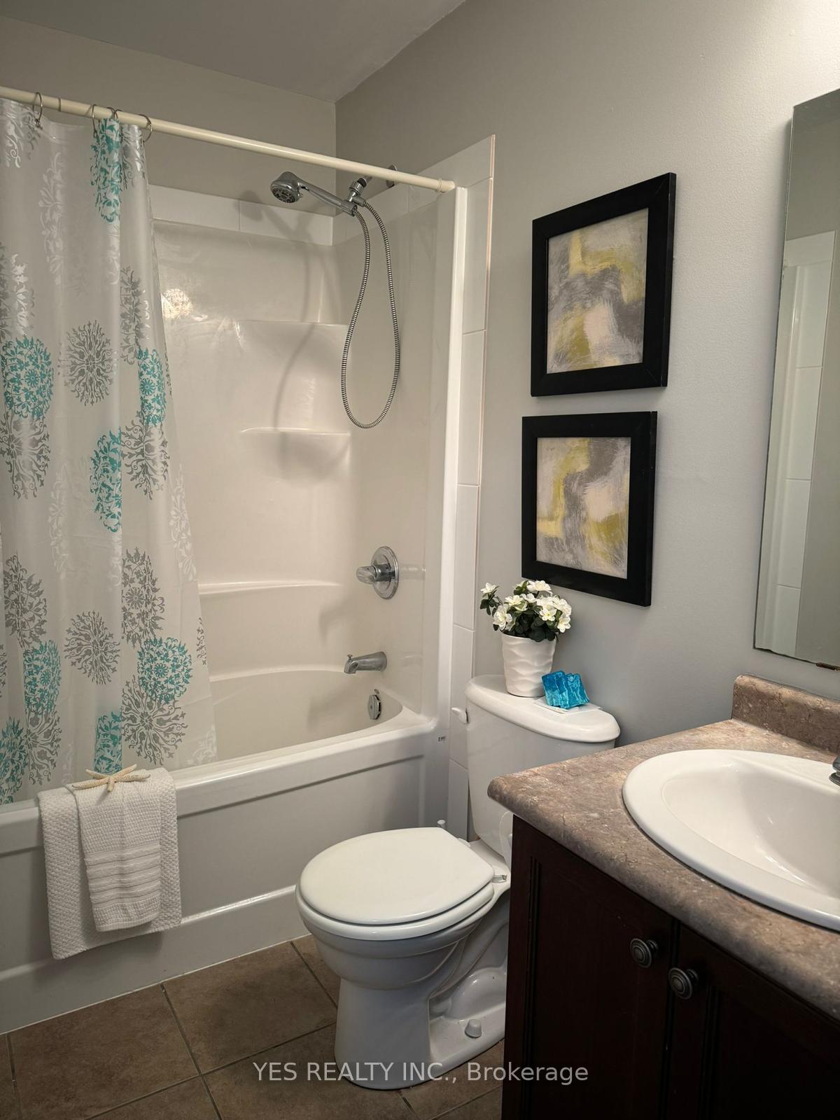 Photo 5 of Unit 29, 10 Foxglove Crescent, Kitchener — HOMEH