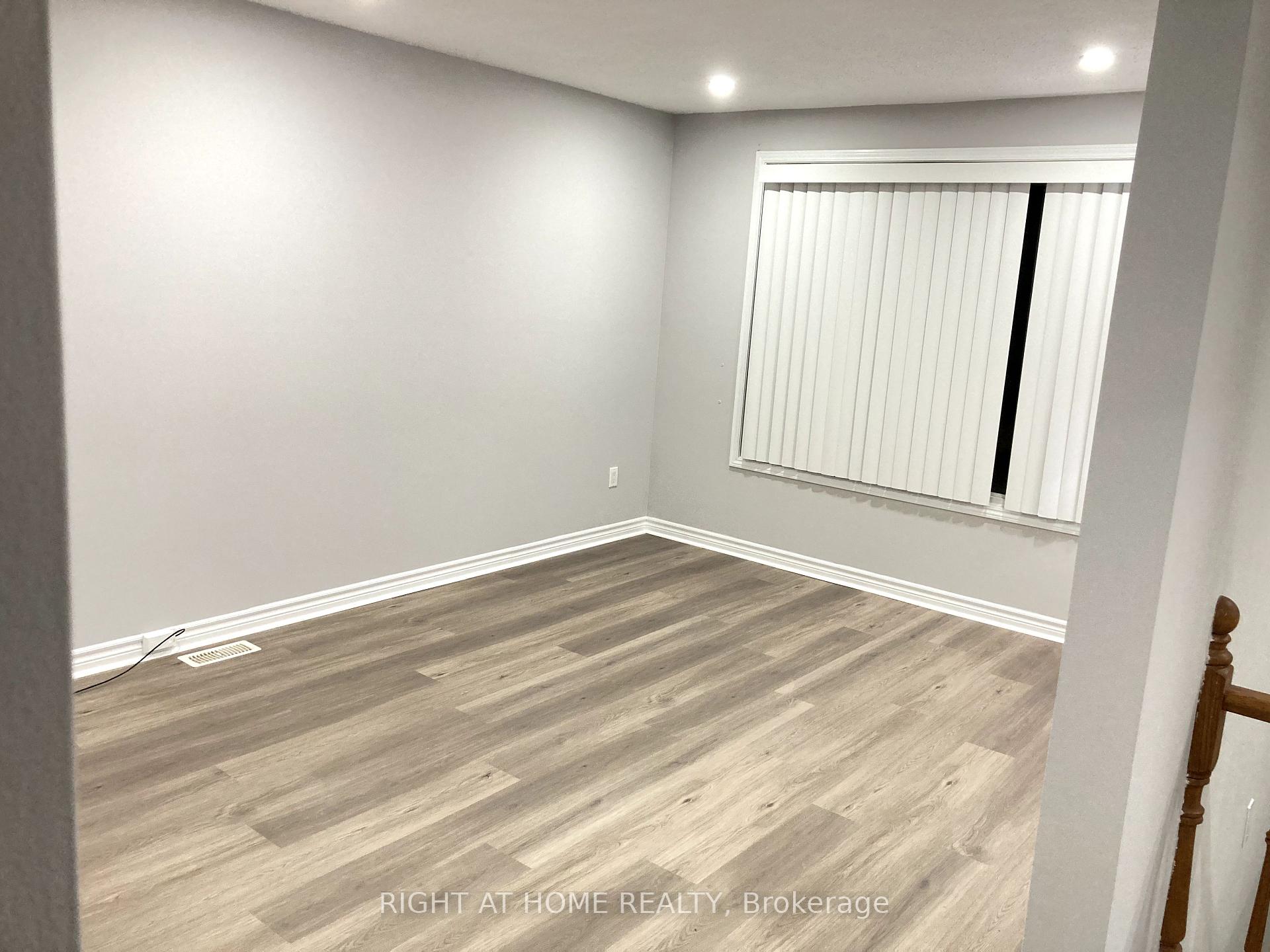 Photo 3 of Unit Upper, 8 Regency Street, Hamilton, Lisgar — HOMEH