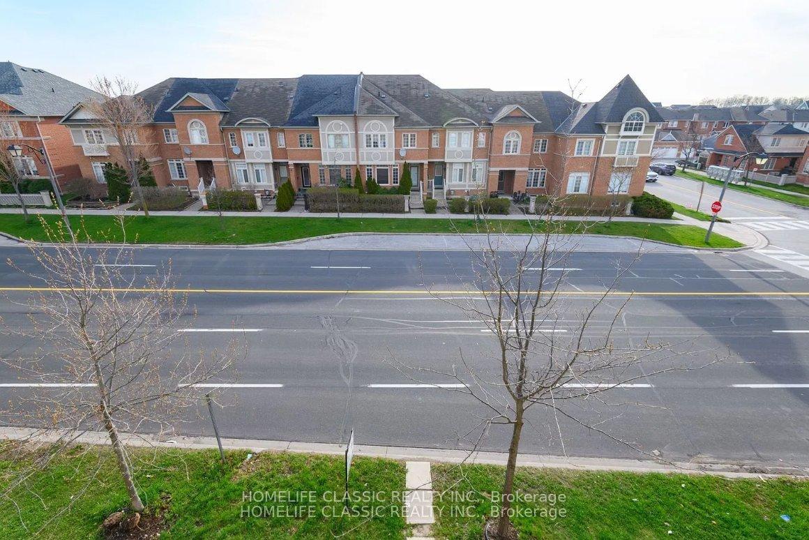 Photo 3 of Unit Unit #3 (2nd floor), 2915 Bur Oak Avenue, Markham, Cornell — HOMEH