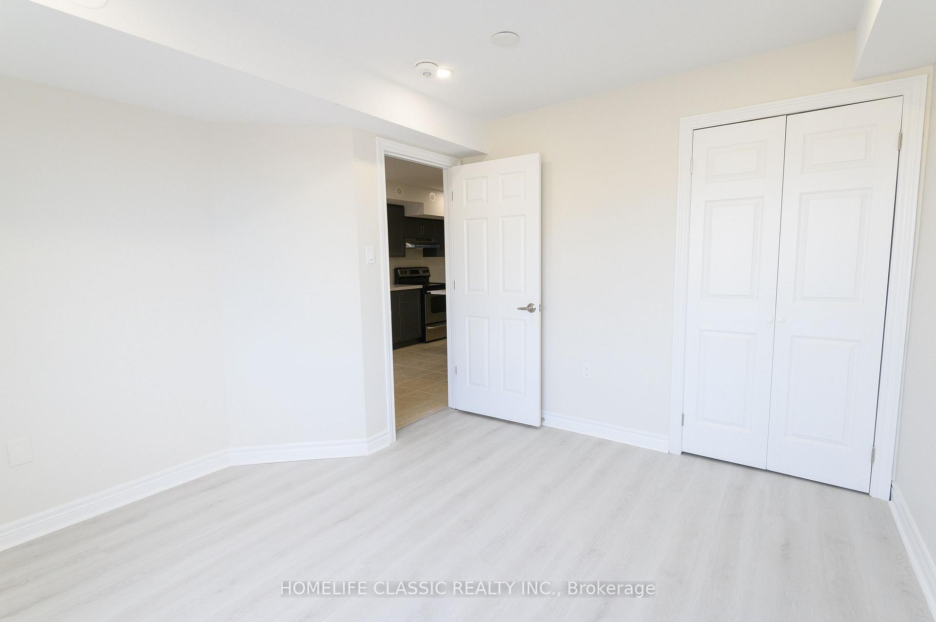 Photo 9 of Unit Unit #3 (2nd floor), 2915 Bur Oak Avenue, Markham, Cornell — HOMEH