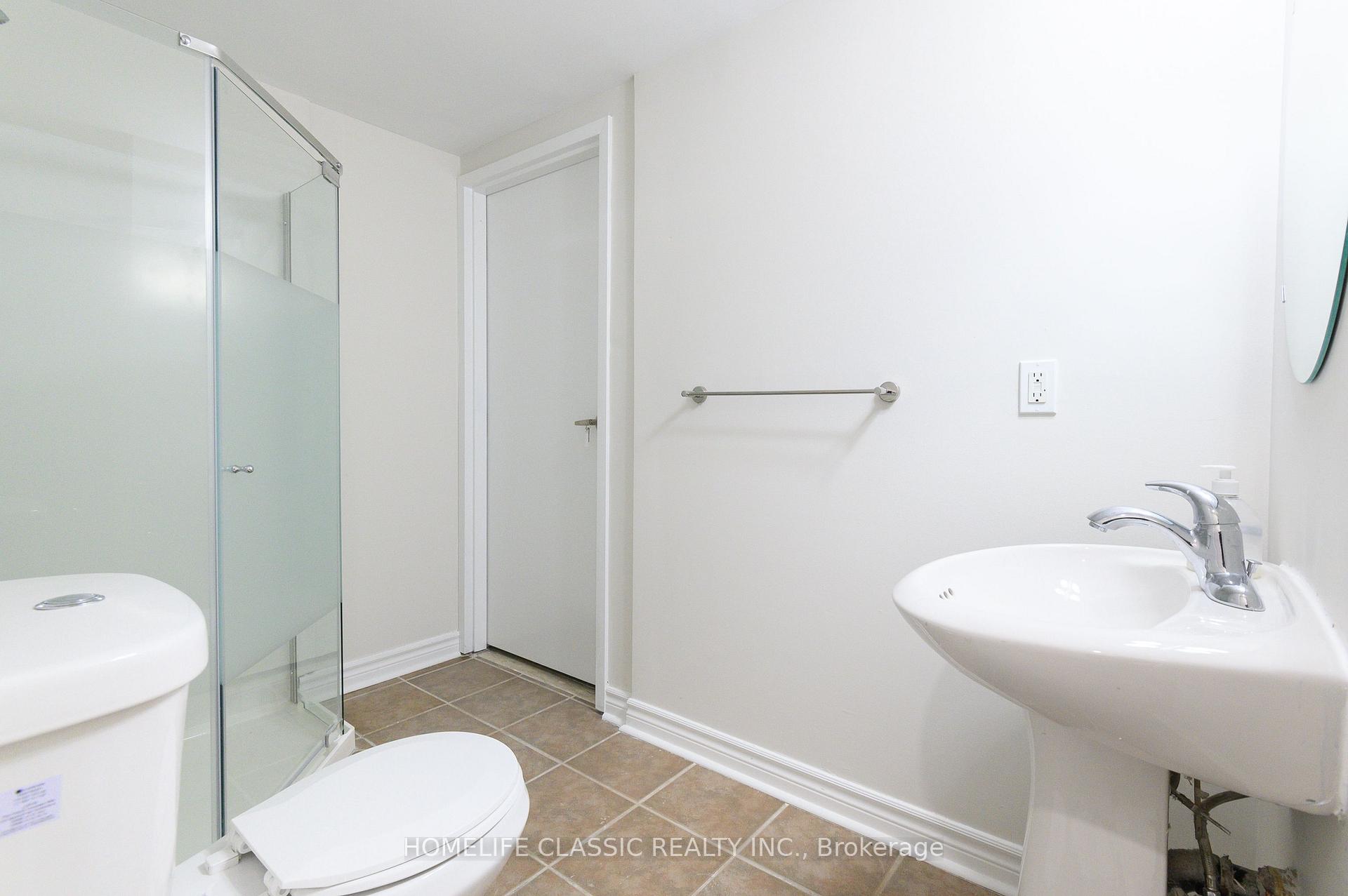 Photo 11 of Unit Unit #3 (2nd floor), 2915 Bur Oak Avenue, Markham, Cornell — HOMEH