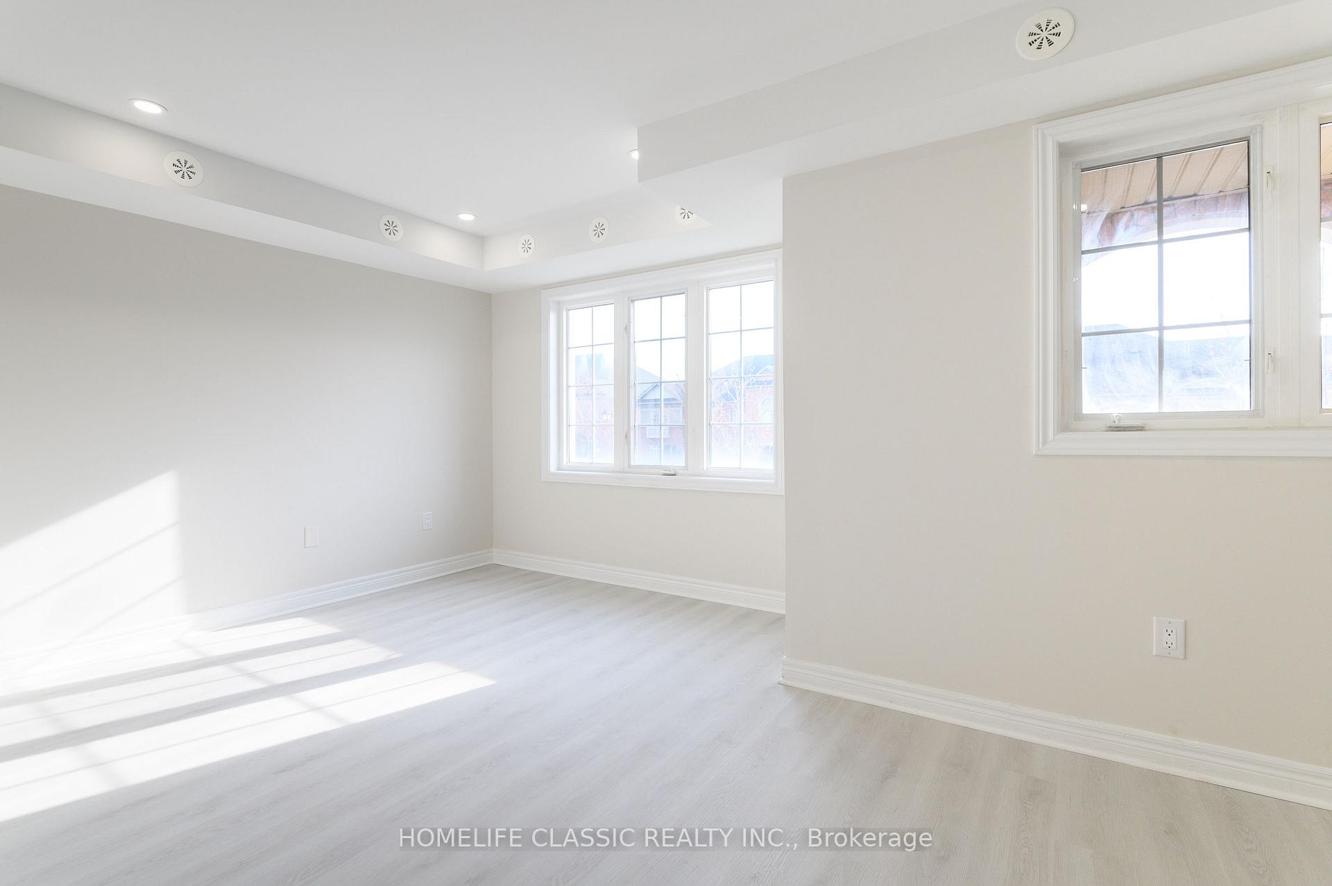 Photo 13 of Unit Unit #3 (2nd floor), 2915 Bur Oak Avenue, Markham, Cornell — HOMEH