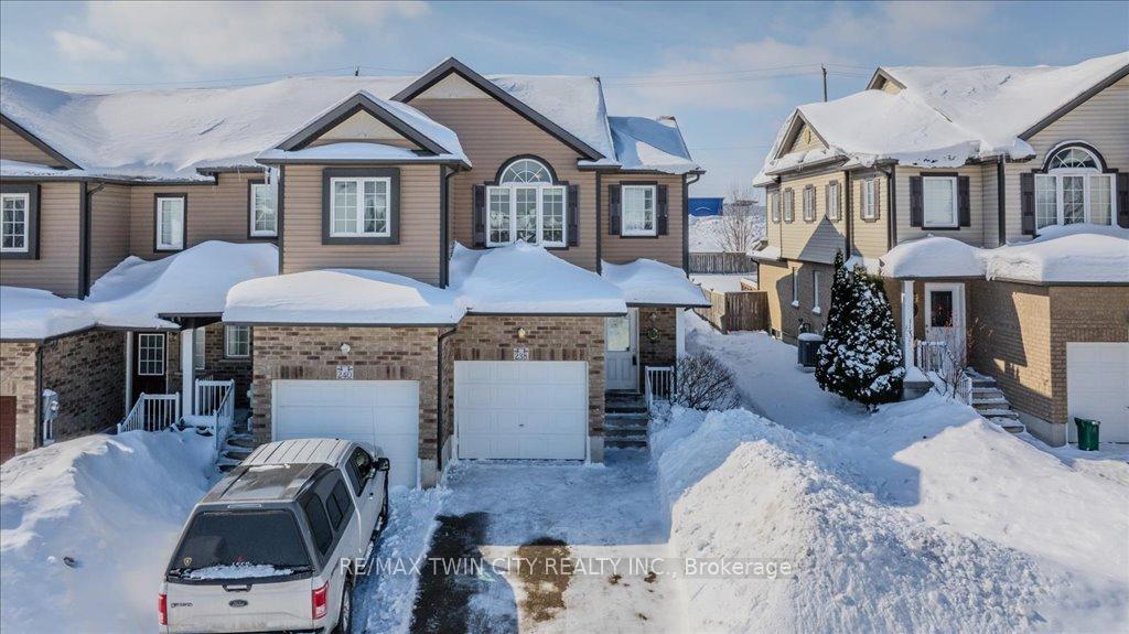 Photo 2 of 238 Countrystone Crescent, Kitchener — HOMEH