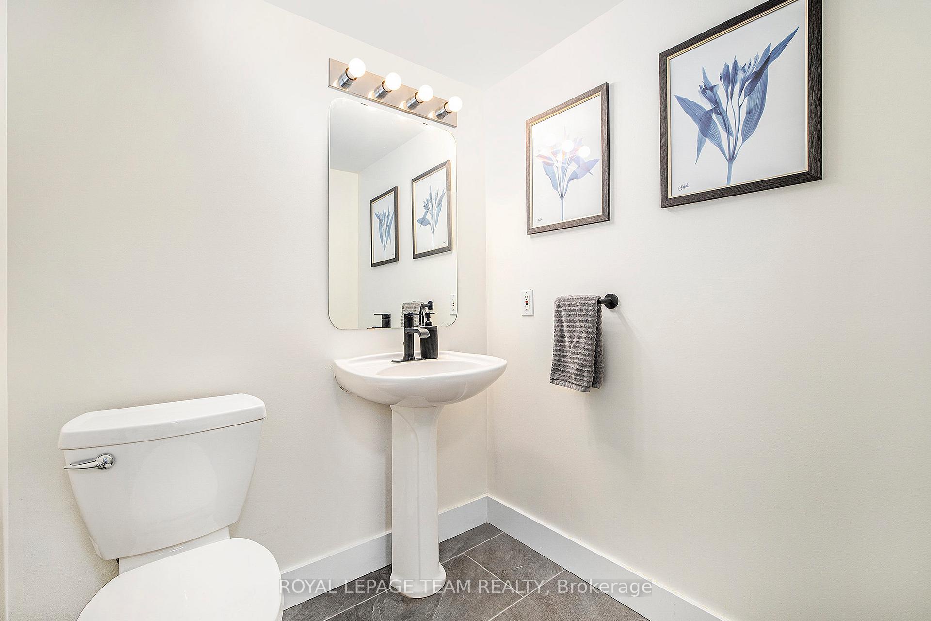 Photo 18 of 24 Rivergreen Crescent, Ottawa, Kanata - Bridlewood — HOMEH