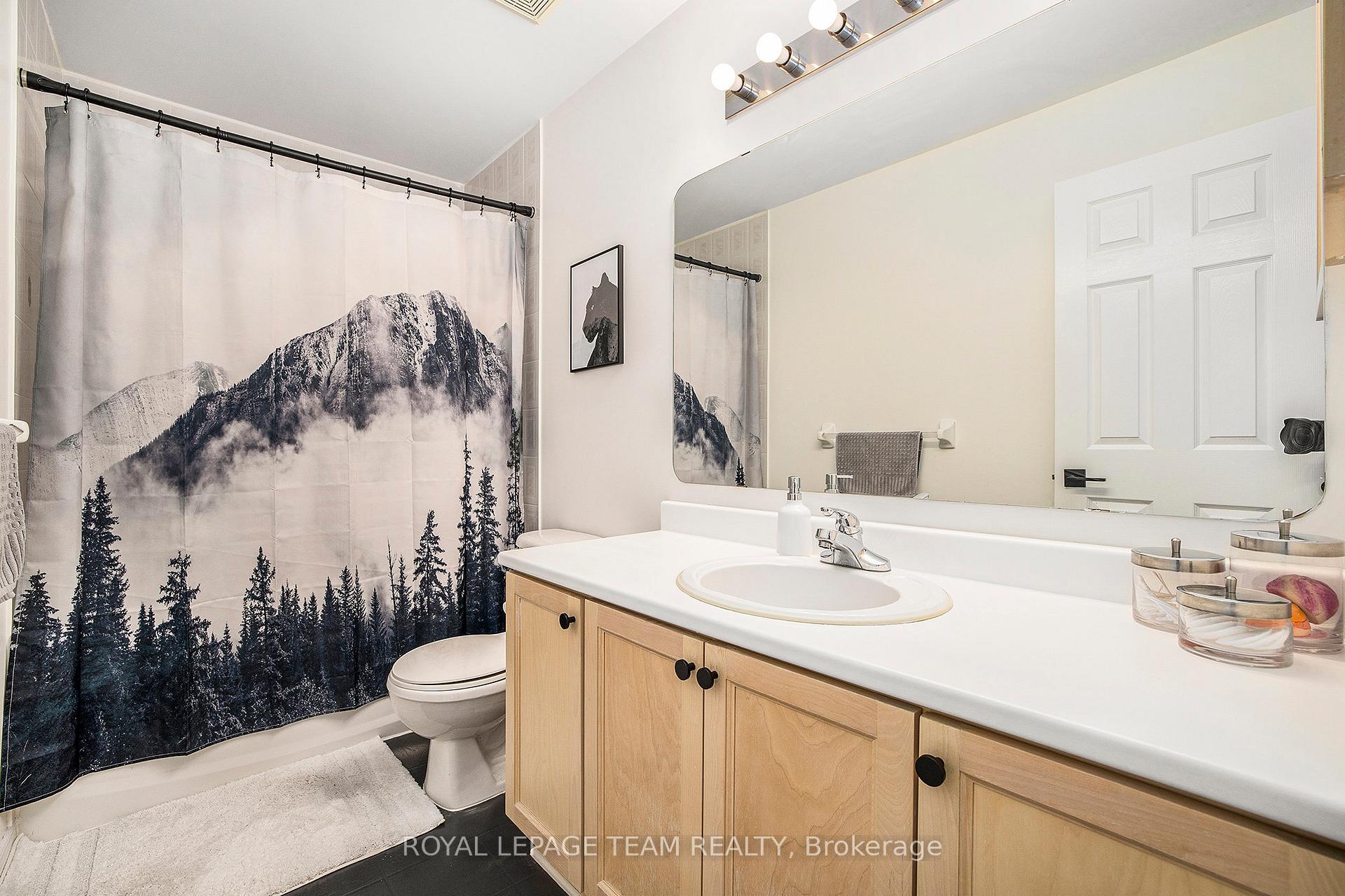 Photo 21 of 24 Rivergreen Crescent, Ottawa, Kanata - Bridlewood — HOMEH