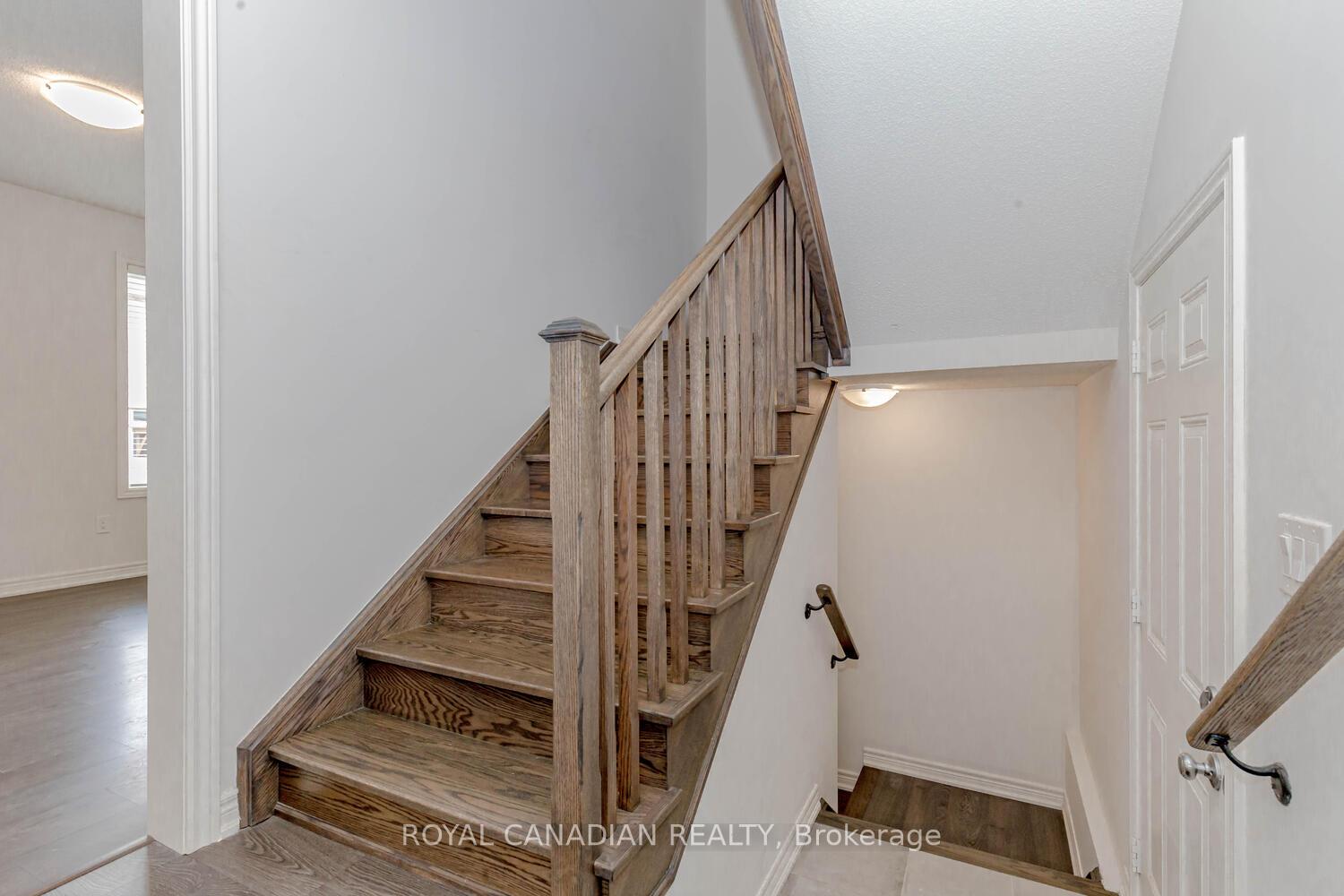 Photo 8 of 1467 Pratt Heights, Milton, Ford — HOMEH