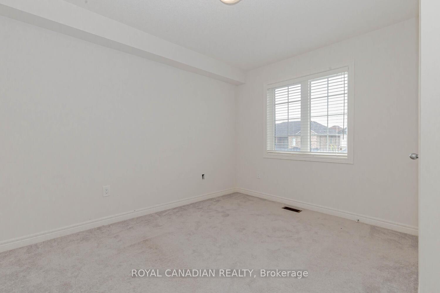Photo 30 of 1467 Pratt Heights, Milton, Ford — HOMEH