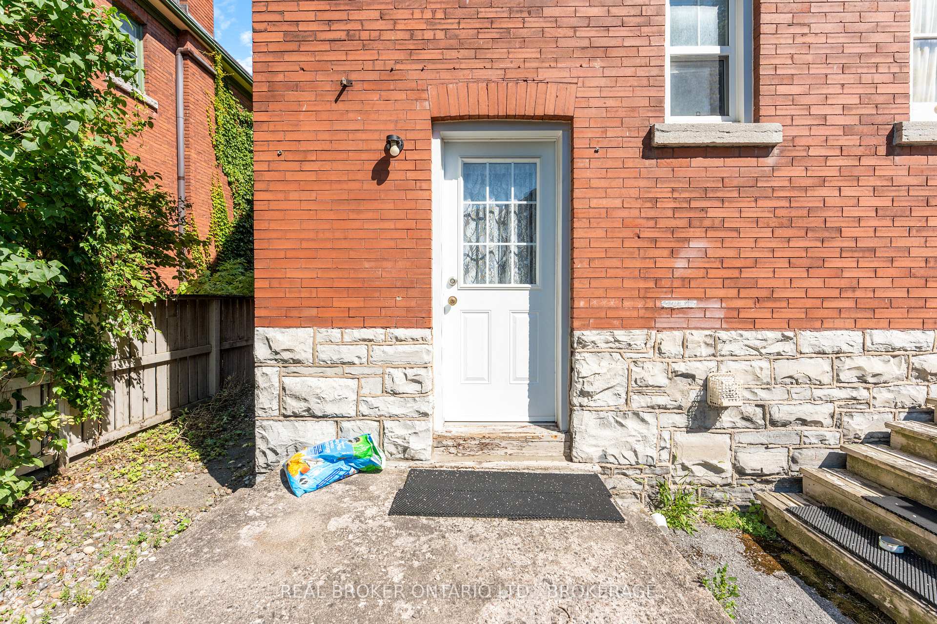 Photo 30 of 368 Albert Street, Kingston, Central City East — HOMEH