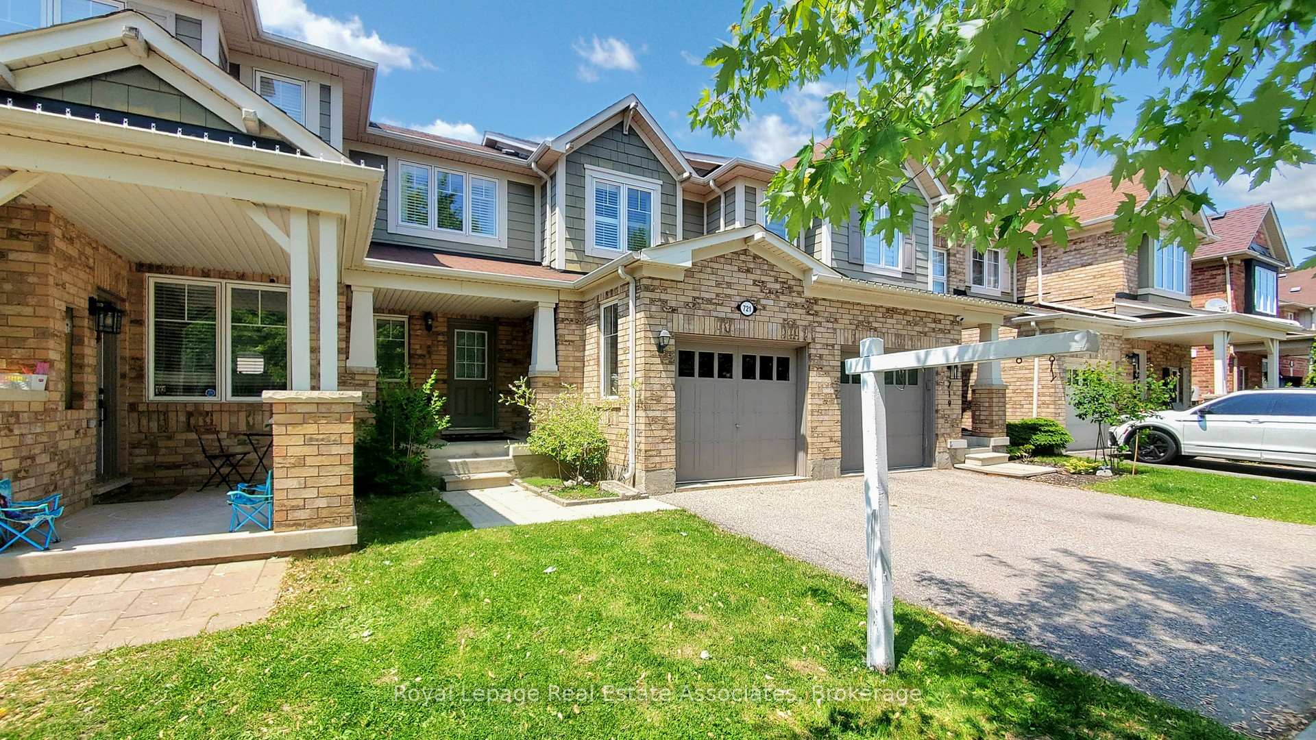 Photo 3 of 721 Shortreed Crescent, Milton, Coates — HOMEH