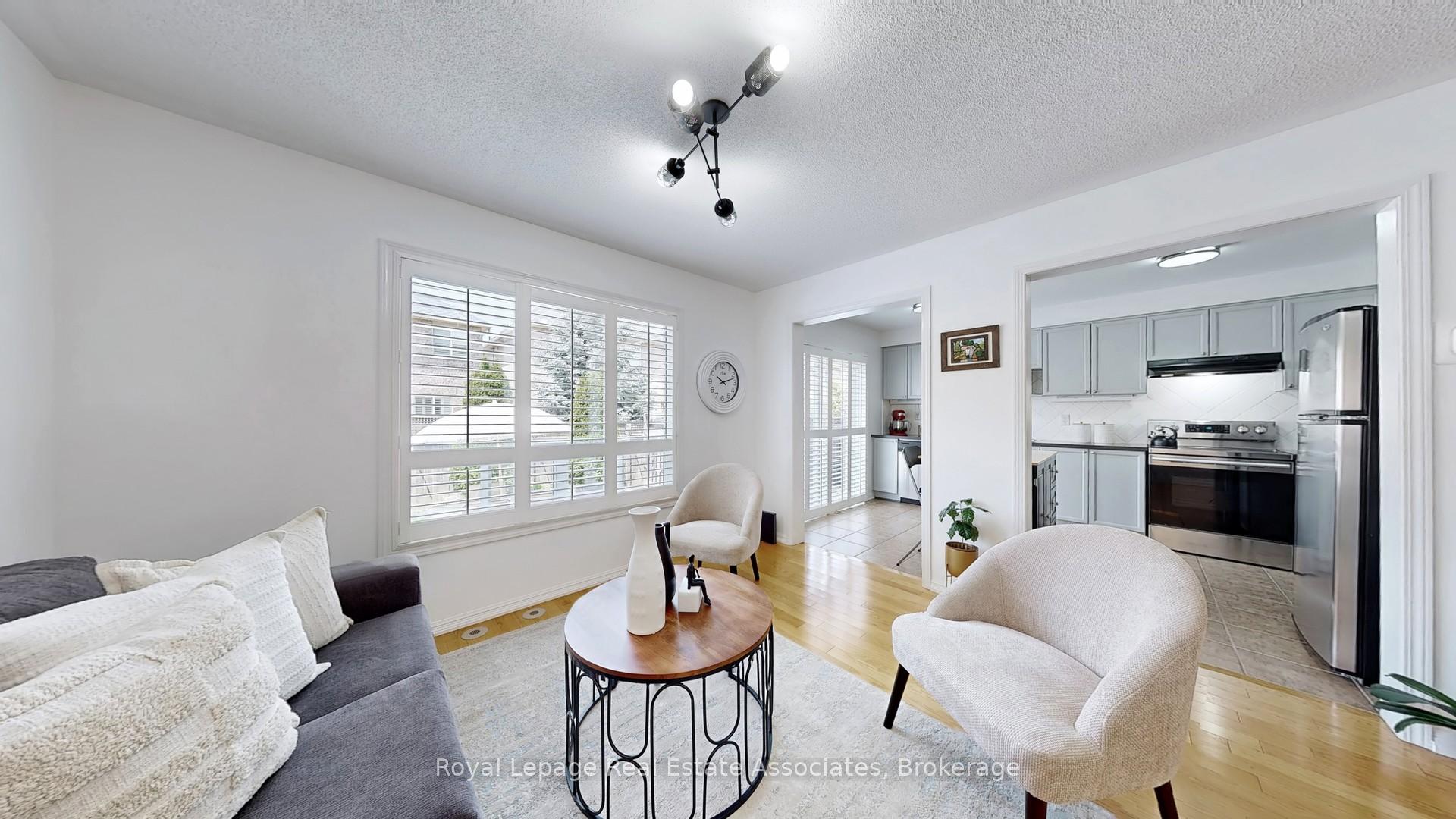 Photo 8 of 721 Shortreed Crescent, Milton, Coates — HOMEH