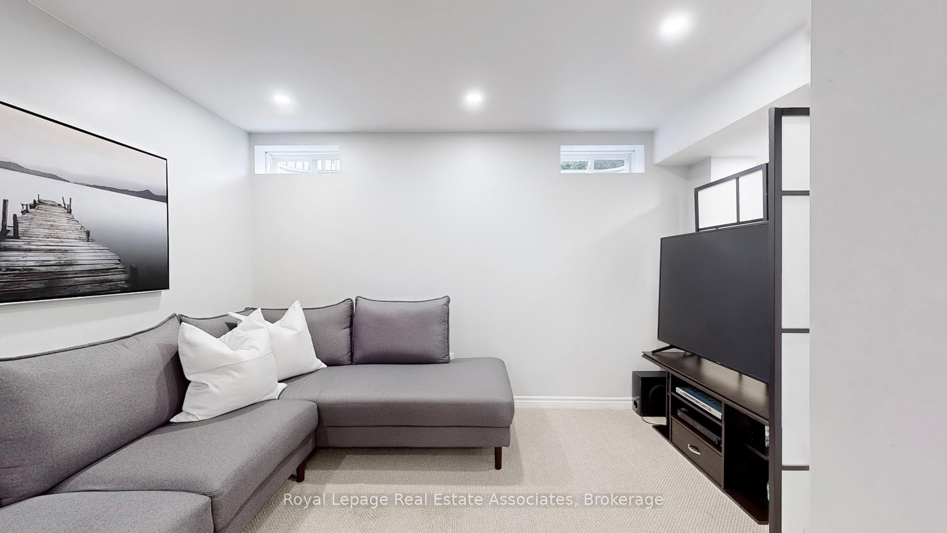Photo 25 of 721 Shortreed Crescent, Milton, Coates — HOMEH