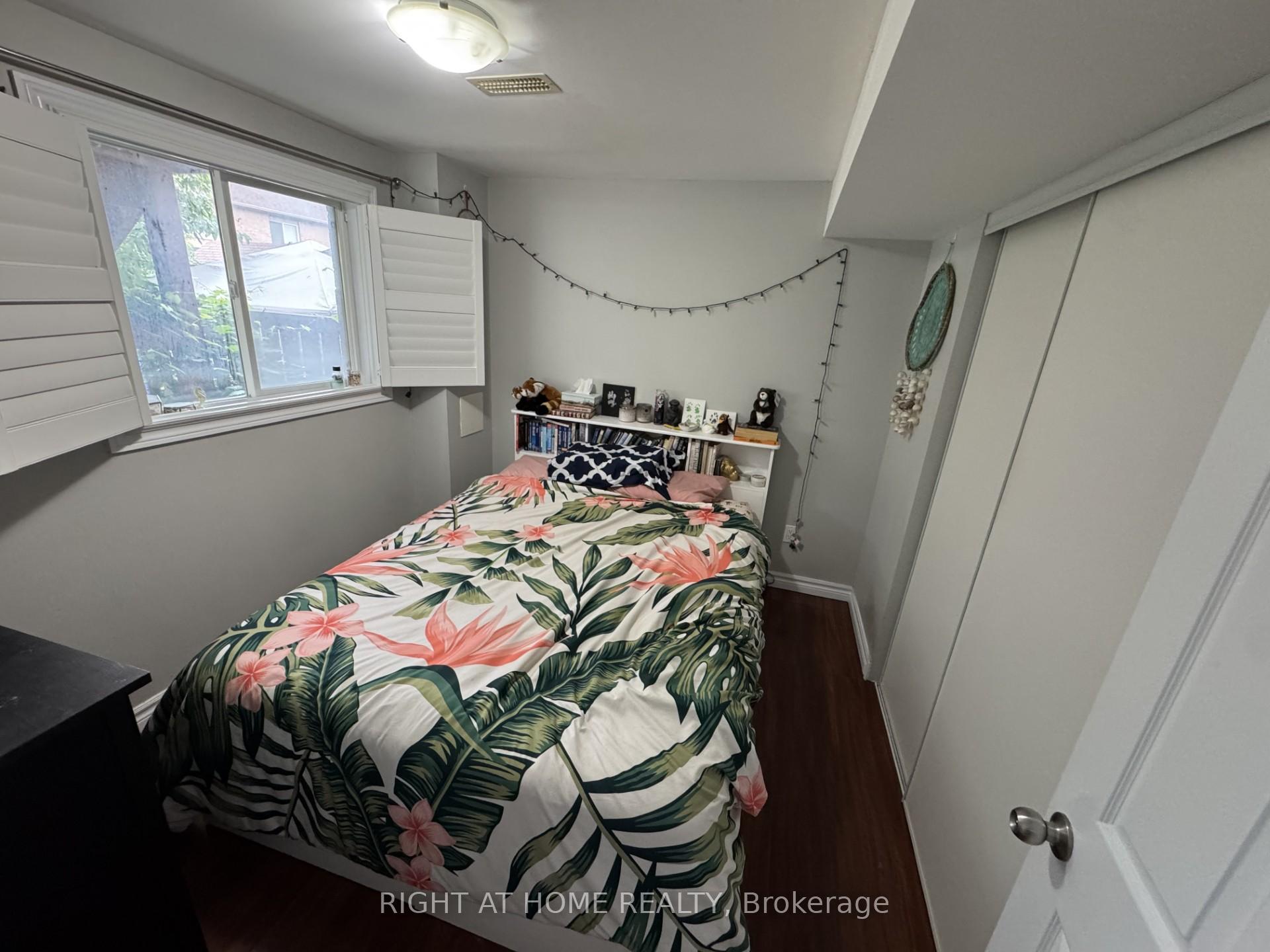 Photo 2 of 80 Andriana Crescent, Markham, Box Grove — HOMEH