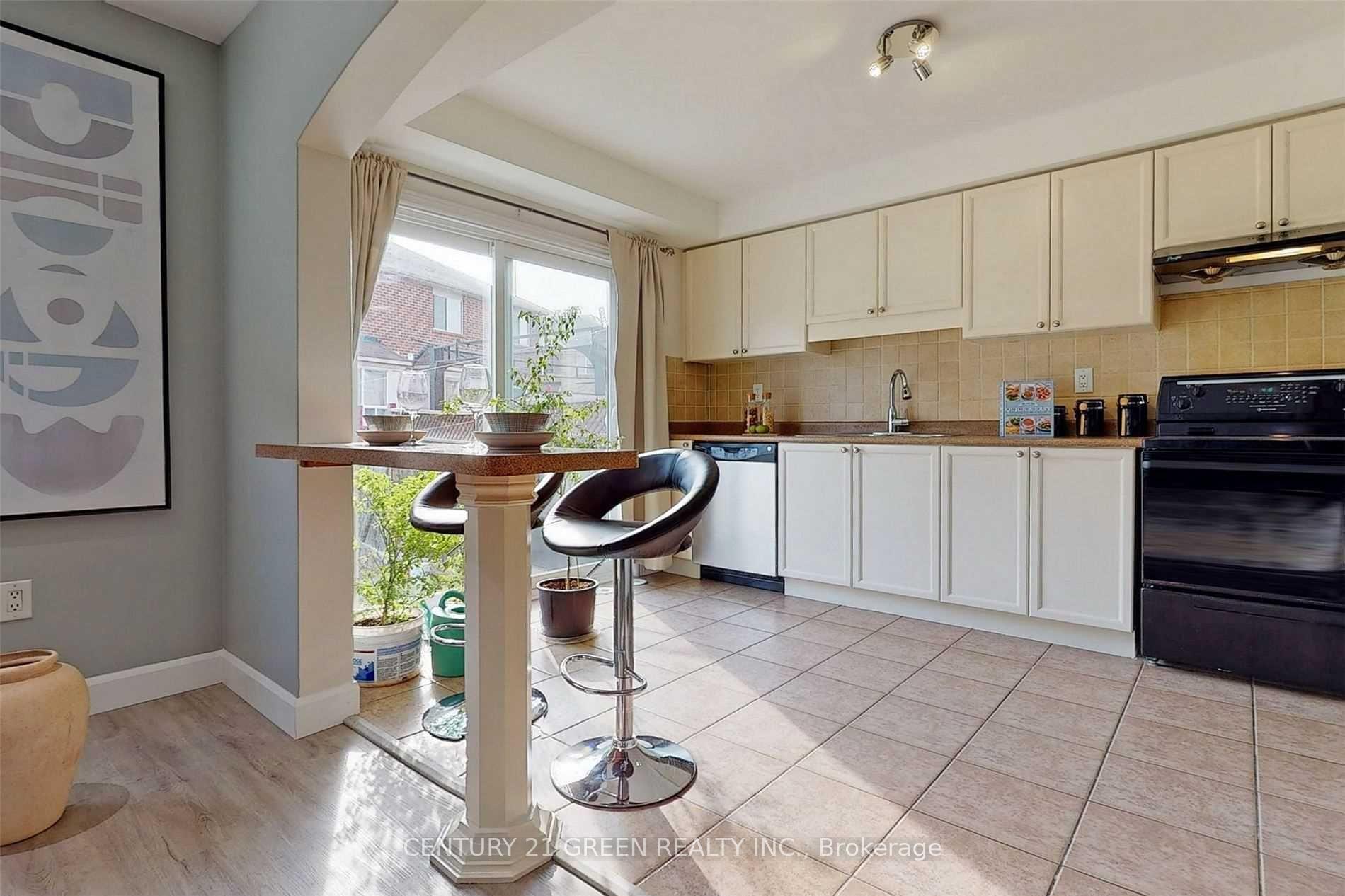 Photo 7 of 968 Thompson Road S, Milton, Coates — HOMEH