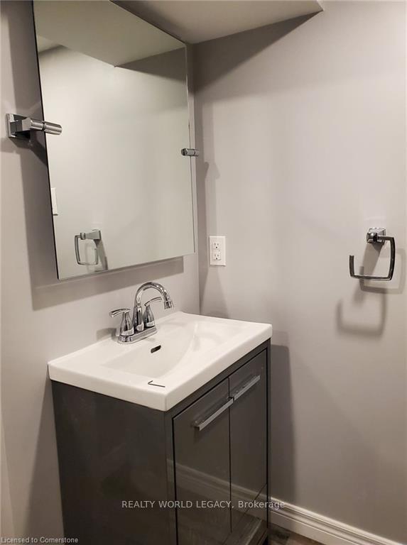 Photo 9 of Unit B, 122 Belview Avenue, Hamilton, Crown Point — HOMEH
