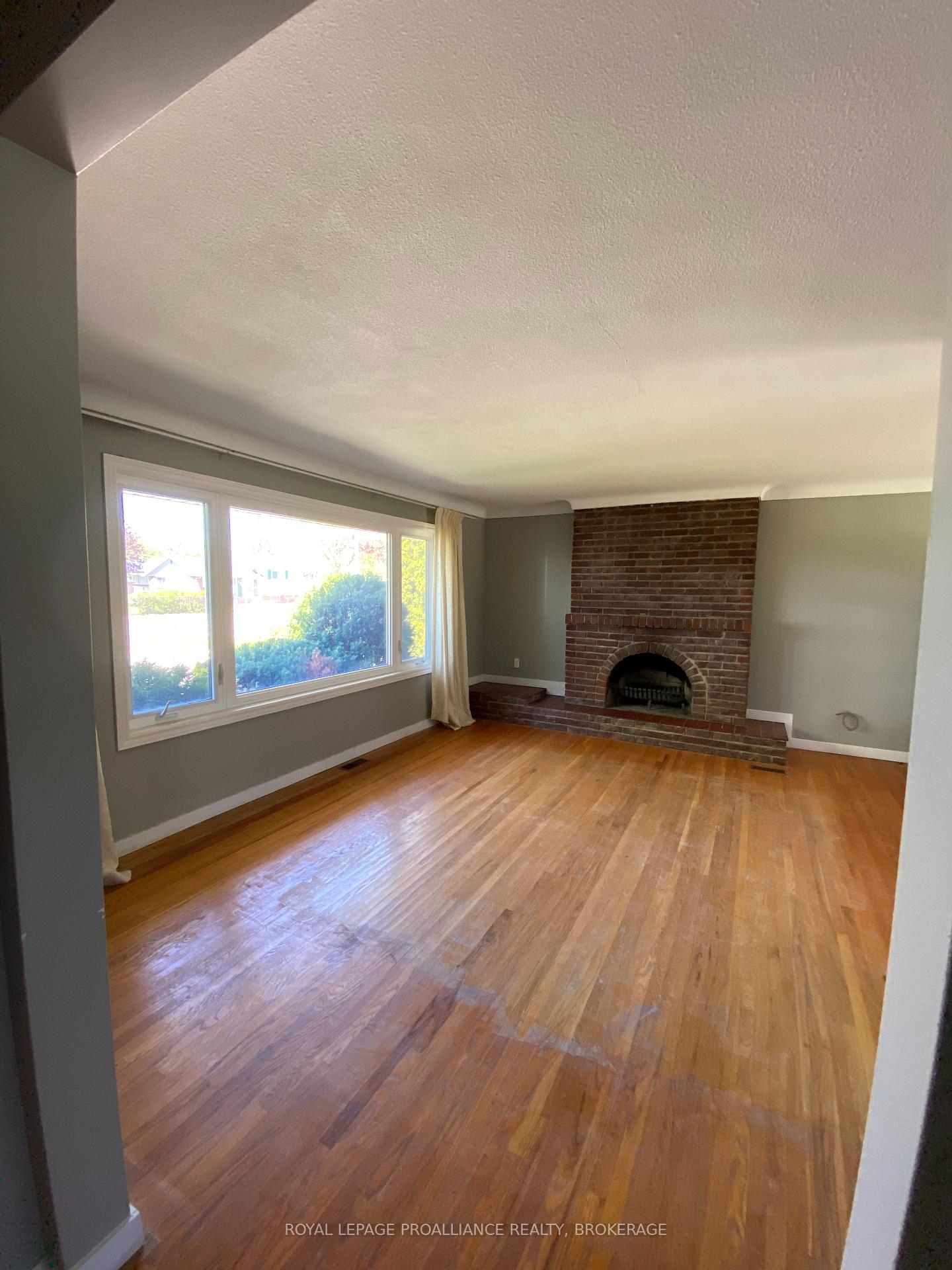 Photo 3 of 247 Norman Rogers Drive, Kingston, Central City West — HOMEH