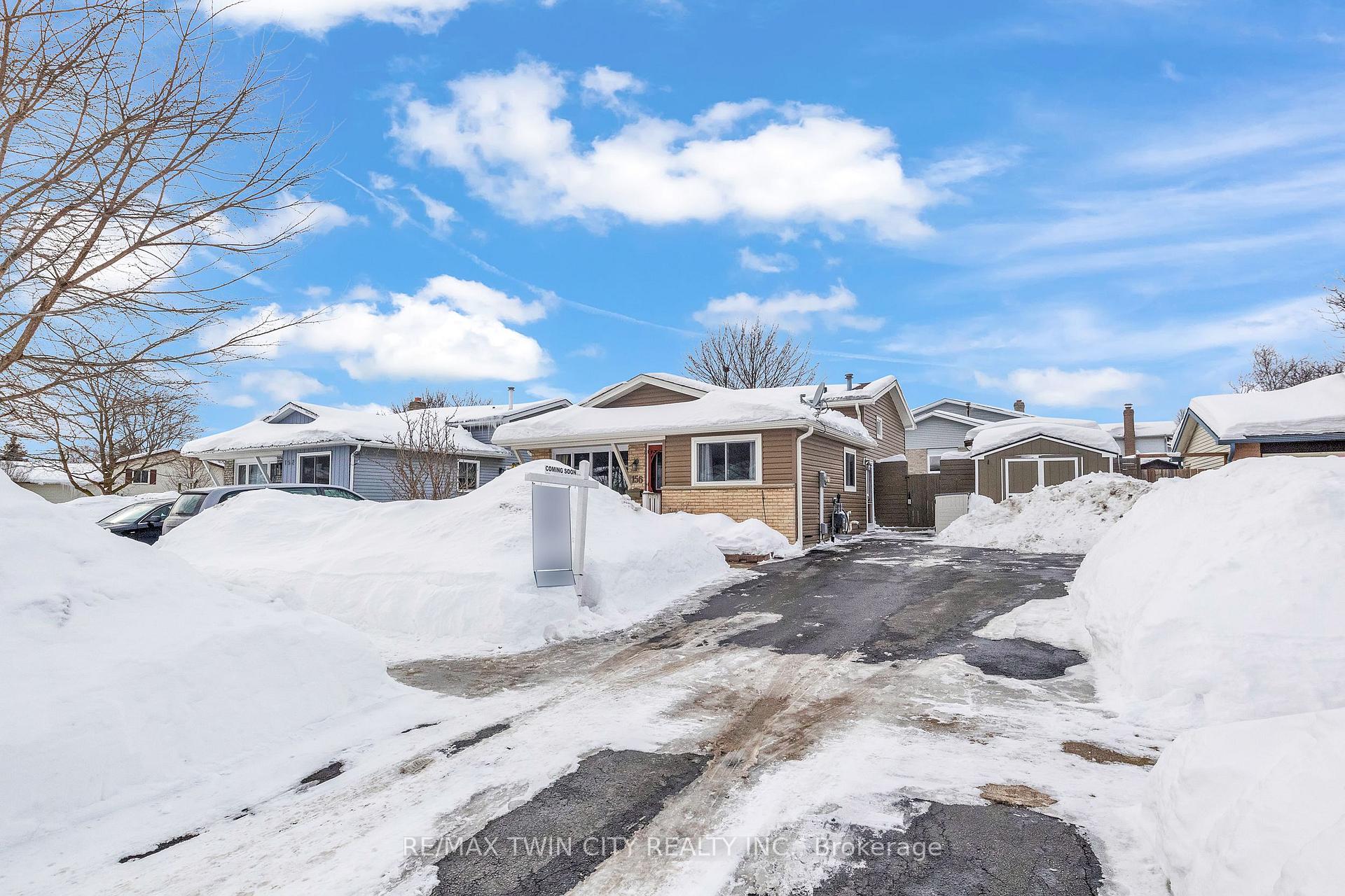 Photo 1 of 156 Sugar Maple Street, Kitchener — HOMEH
