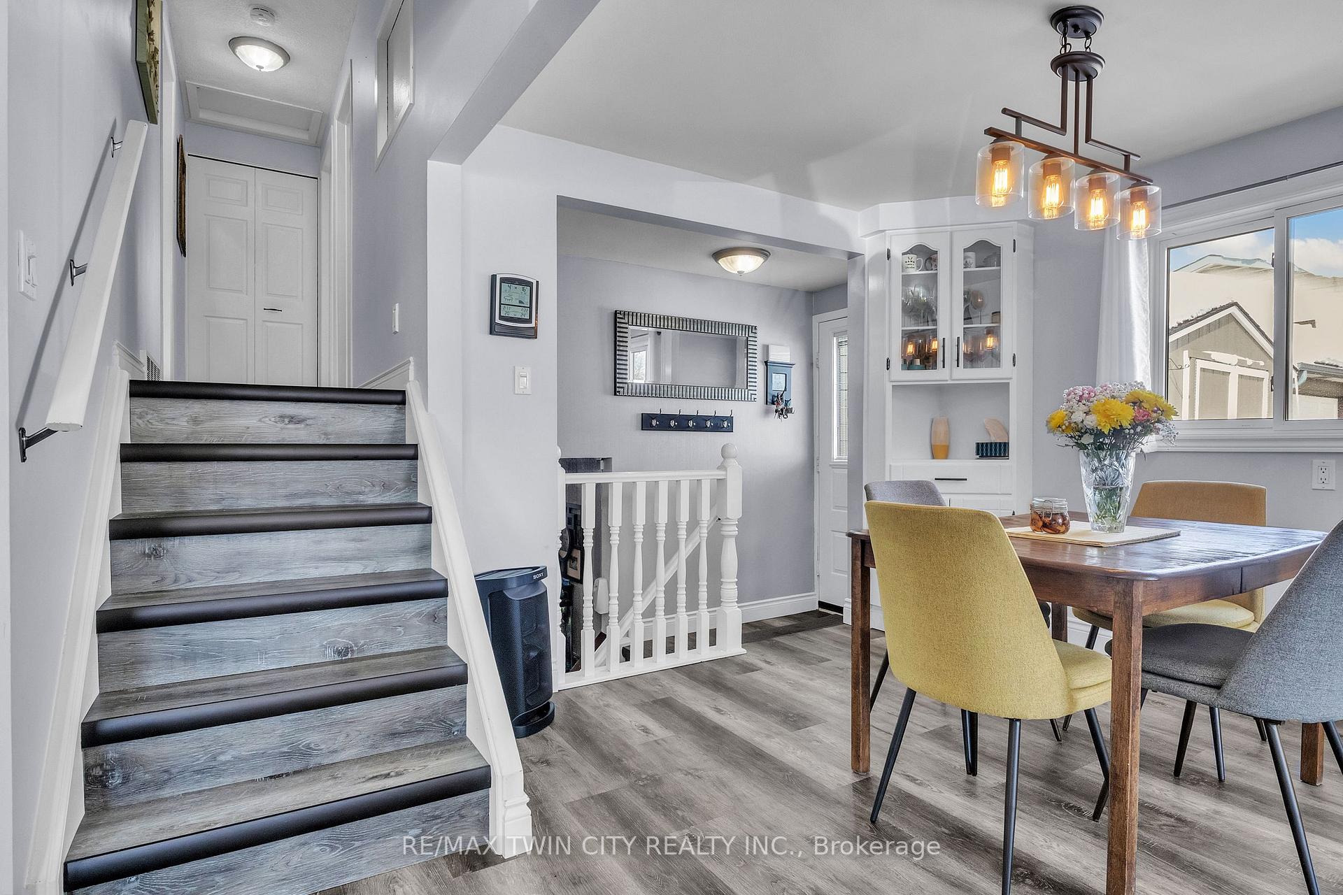 Photo 8 of 156 Sugar Maple Street, Kitchener — HOMEH