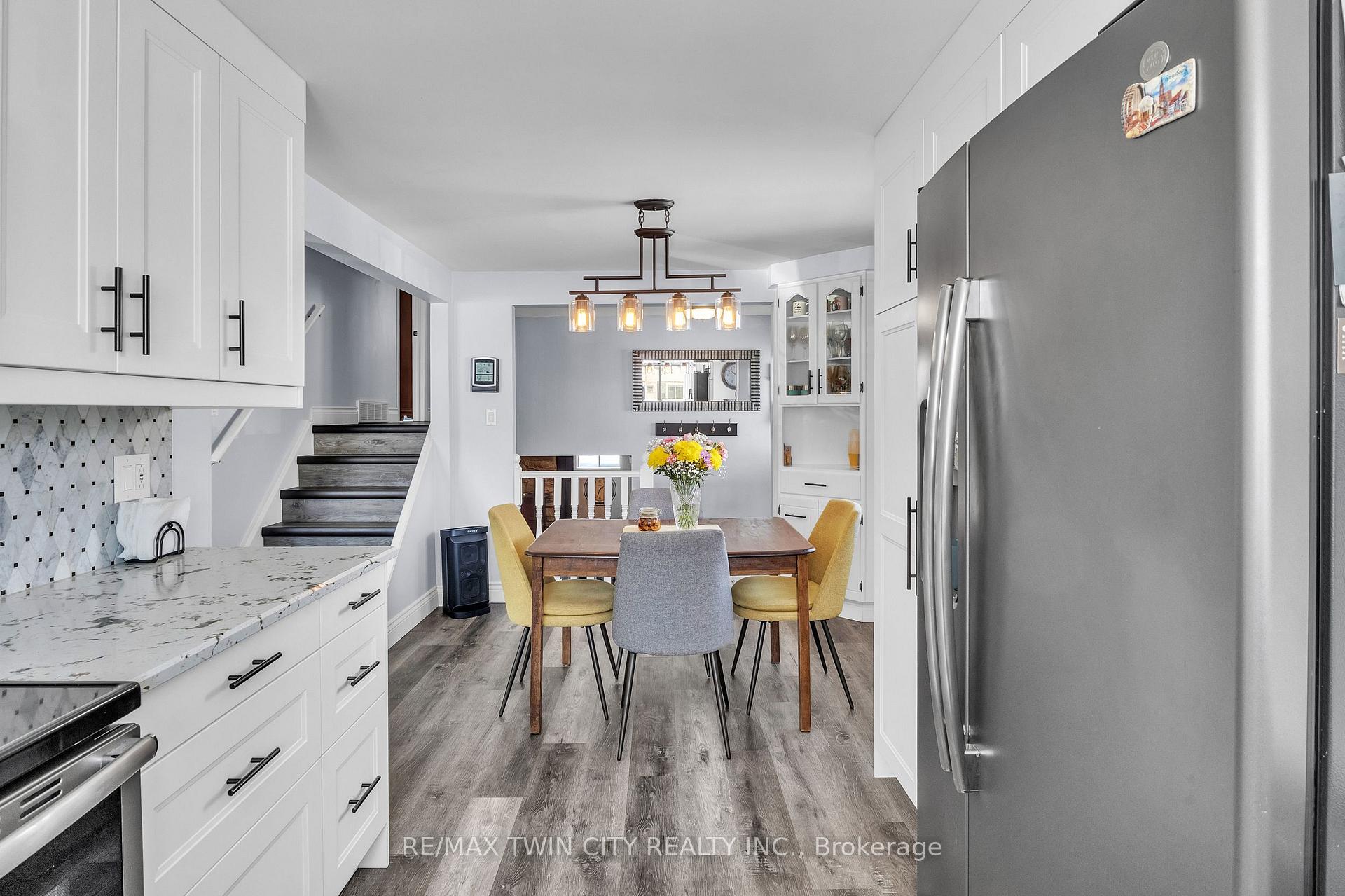 Photo 11 of 156 Sugar Maple Street, Kitchener — HOMEH