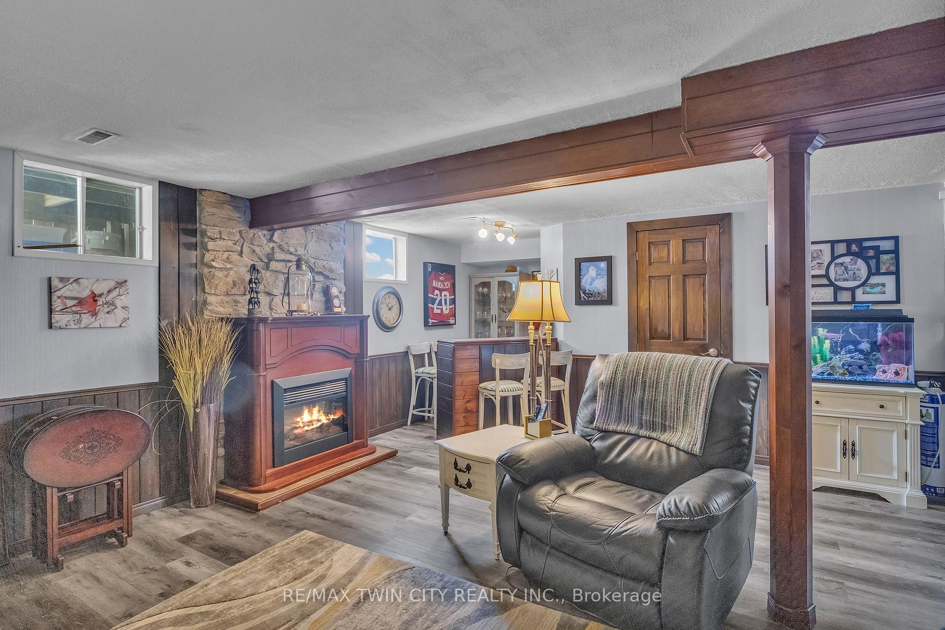 Photo 22 of 156 Sugar Maple Street, Kitchener — HOMEH