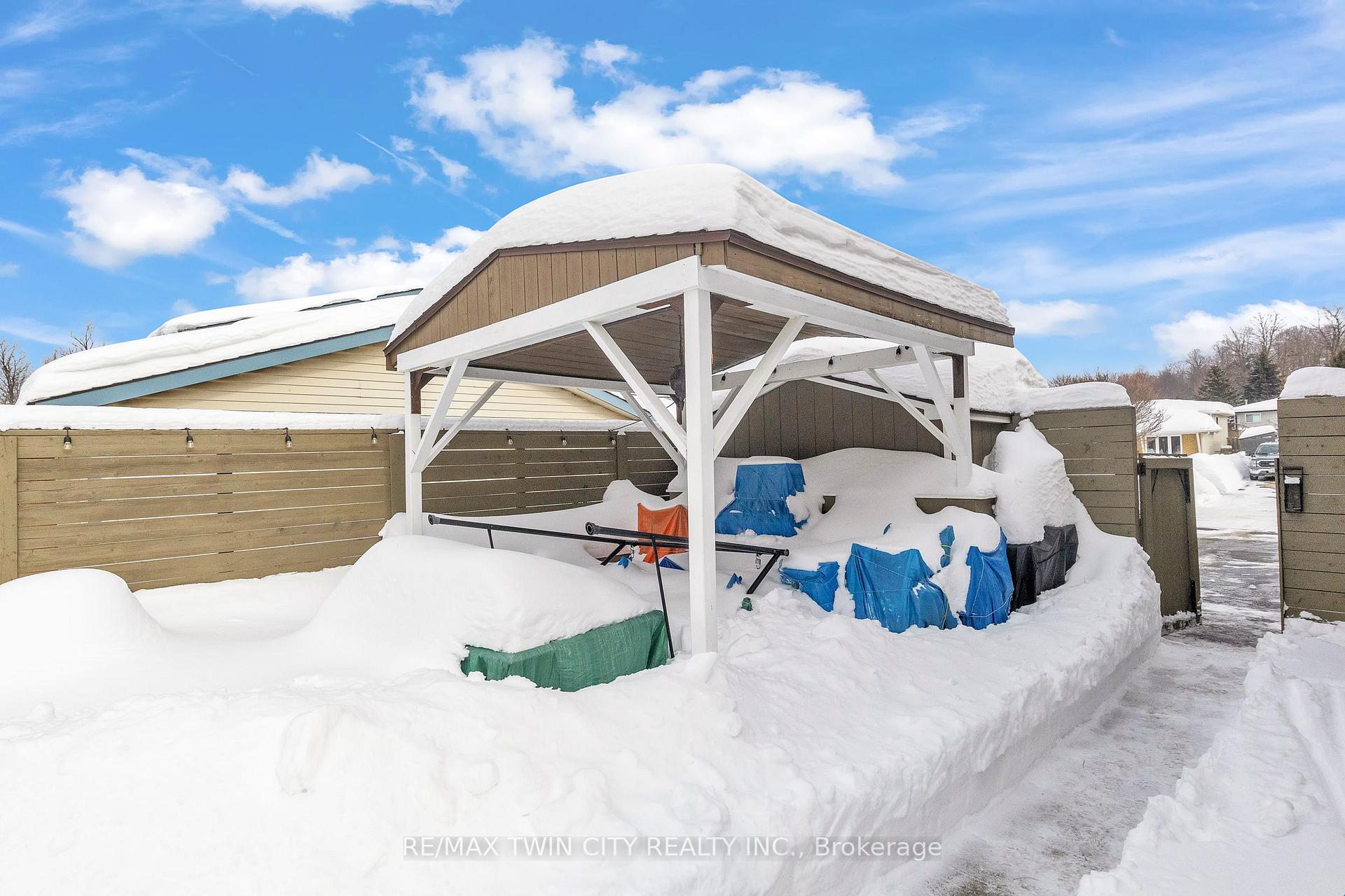 Photo 34 of 156 Sugar Maple Street, Kitchener — HOMEH