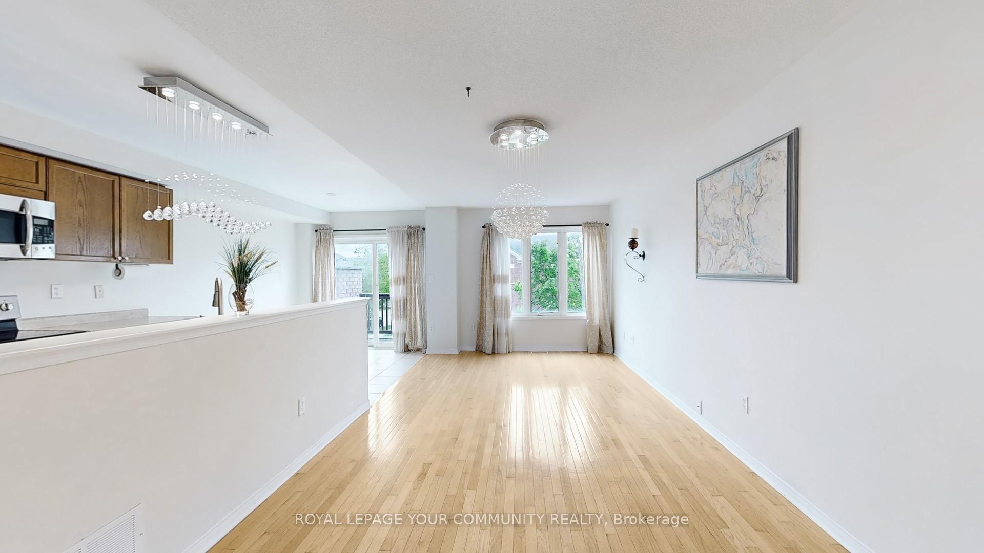 Photo 12 of 44 Old Oak Lane, Markham, Cornell — HOMEH