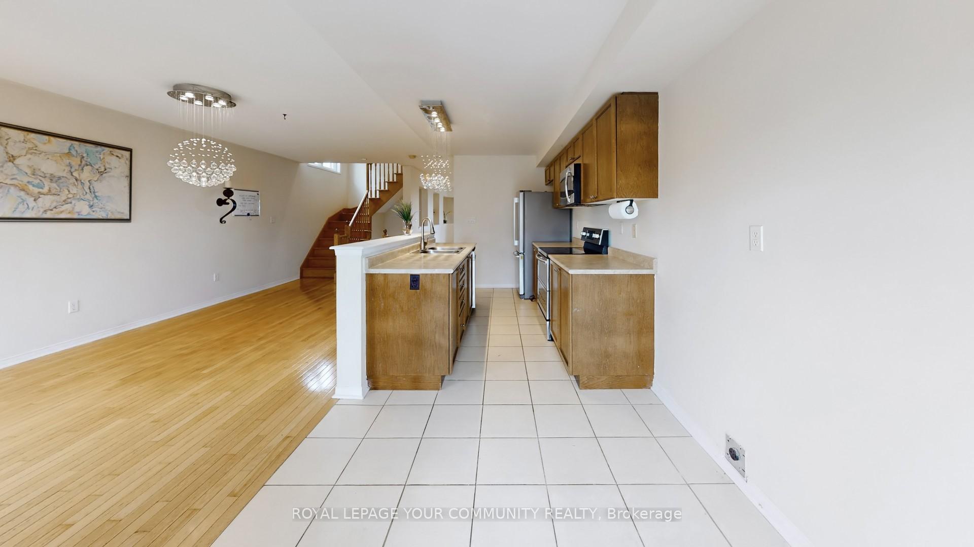 Photo 19 of 44 Old Oak Lane, Markham, Cornell — HOMEH