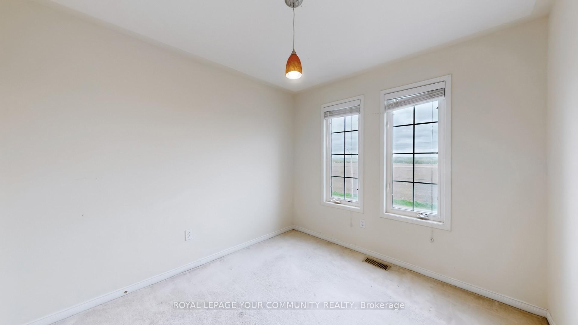 Photo 34 of 44 Old Oak Lane, Markham, Cornell — HOMEH