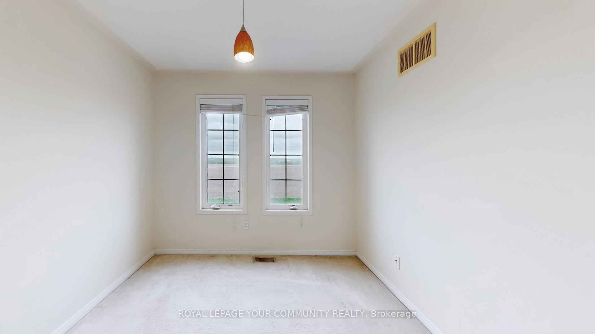 Photo 35 of 44 Old Oak Lane, Markham, Cornell — HOMEH