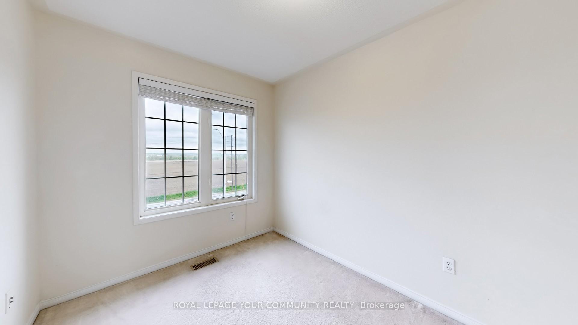 Photo 37 of 44 Old Oak Lane, Markham, Cornell — HOMEH