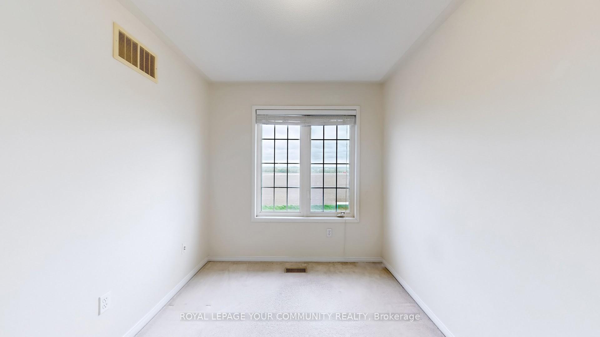 Photo 38 of 44 Old Oak Lane, Markham, Cornell — HOMEH