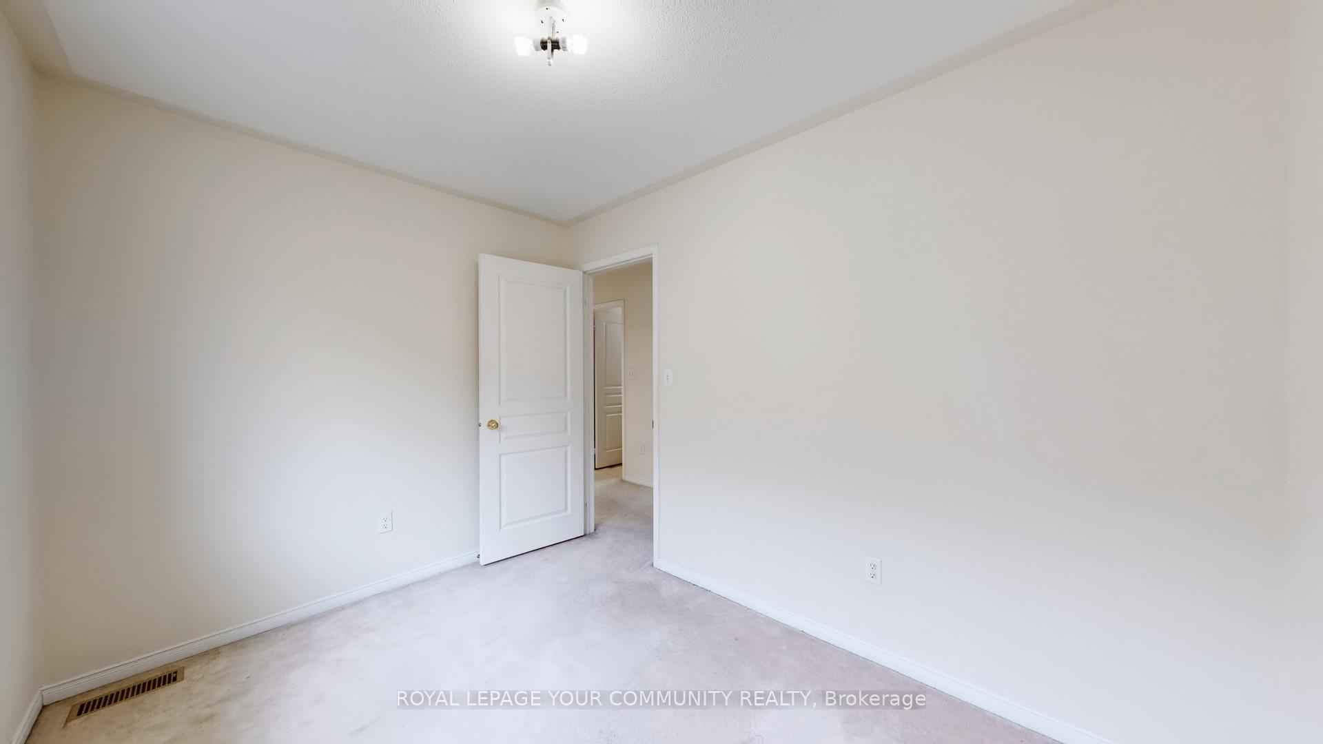 Photo 42 of 44 Old Oak Lane, Markham, Cornell — HOMEH
