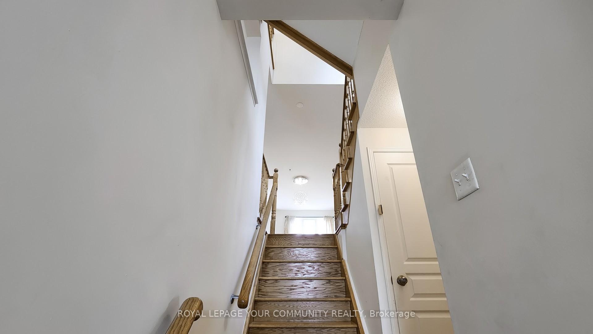 Photo 46 of 44 Old Oak Lane, Markham, Cornell — HOMEH