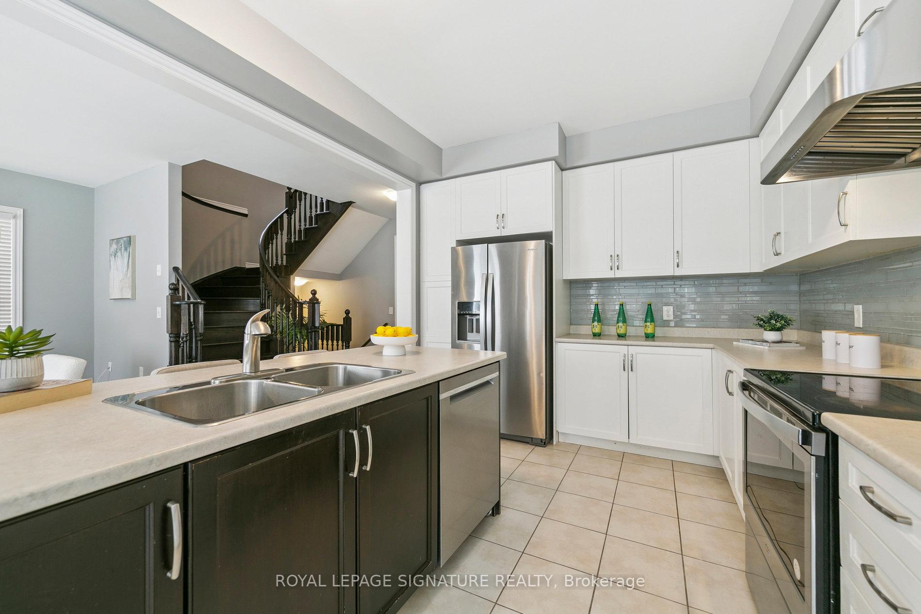 Photo 25 of 1466 Chretien Street, Milton, Ford — HOMEH