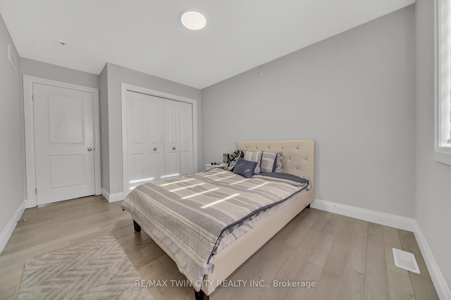 Photo 21 of 114 Rivertrail Avenue, Kitchener — HOMEH