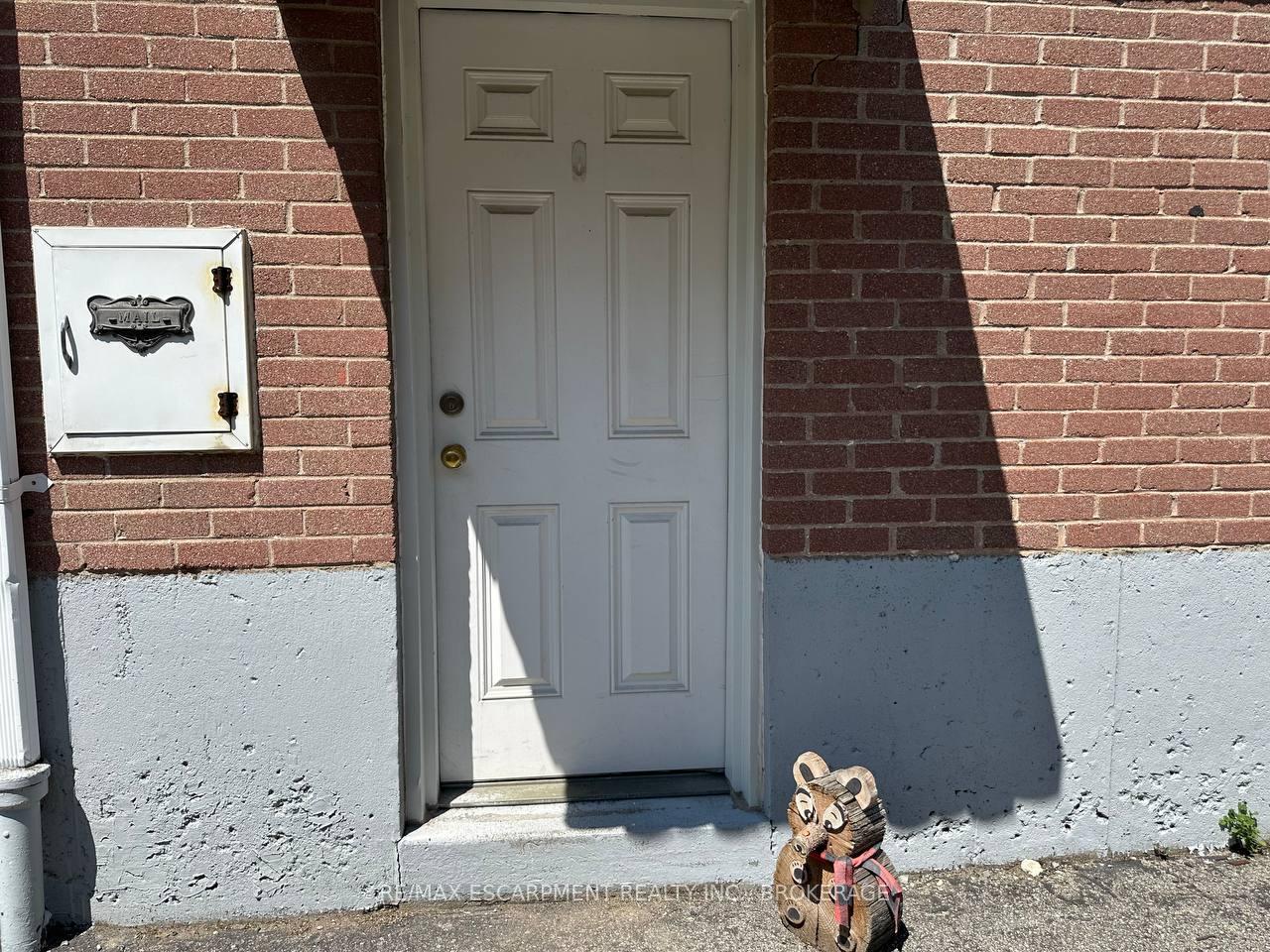 Photo 2 of Unit LOWER, 67 Maclennan Avenue, Hamilton, Burkholme — HOMEH
