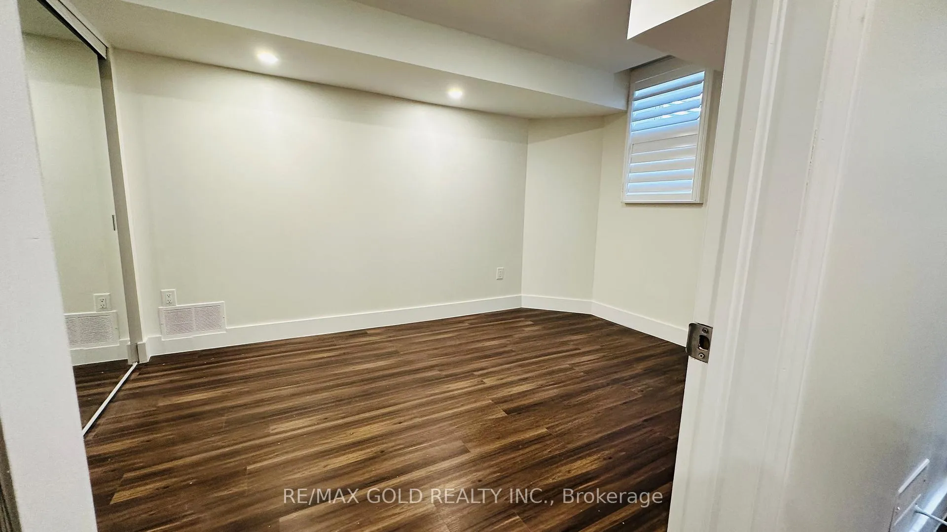Photo 6 of 478 Cedric Terrace, Milton, Harrison — HOMEH