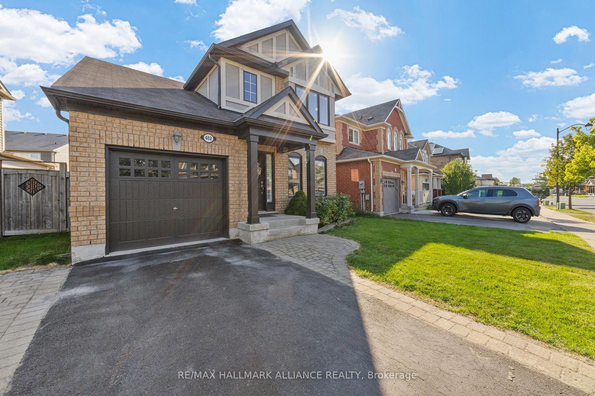 Photo 3 of 402 Schreyer Crescent, Milton, Harrison — HOMEH
