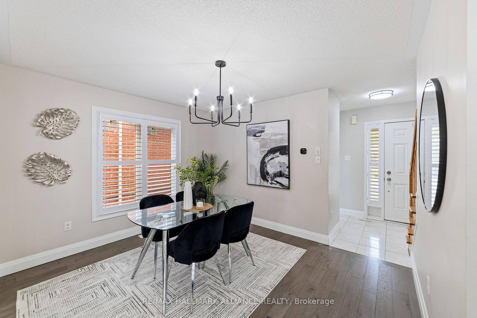 Photo 7 of 402 Schreyer Crescent, Milton, Harrison — HOMEH