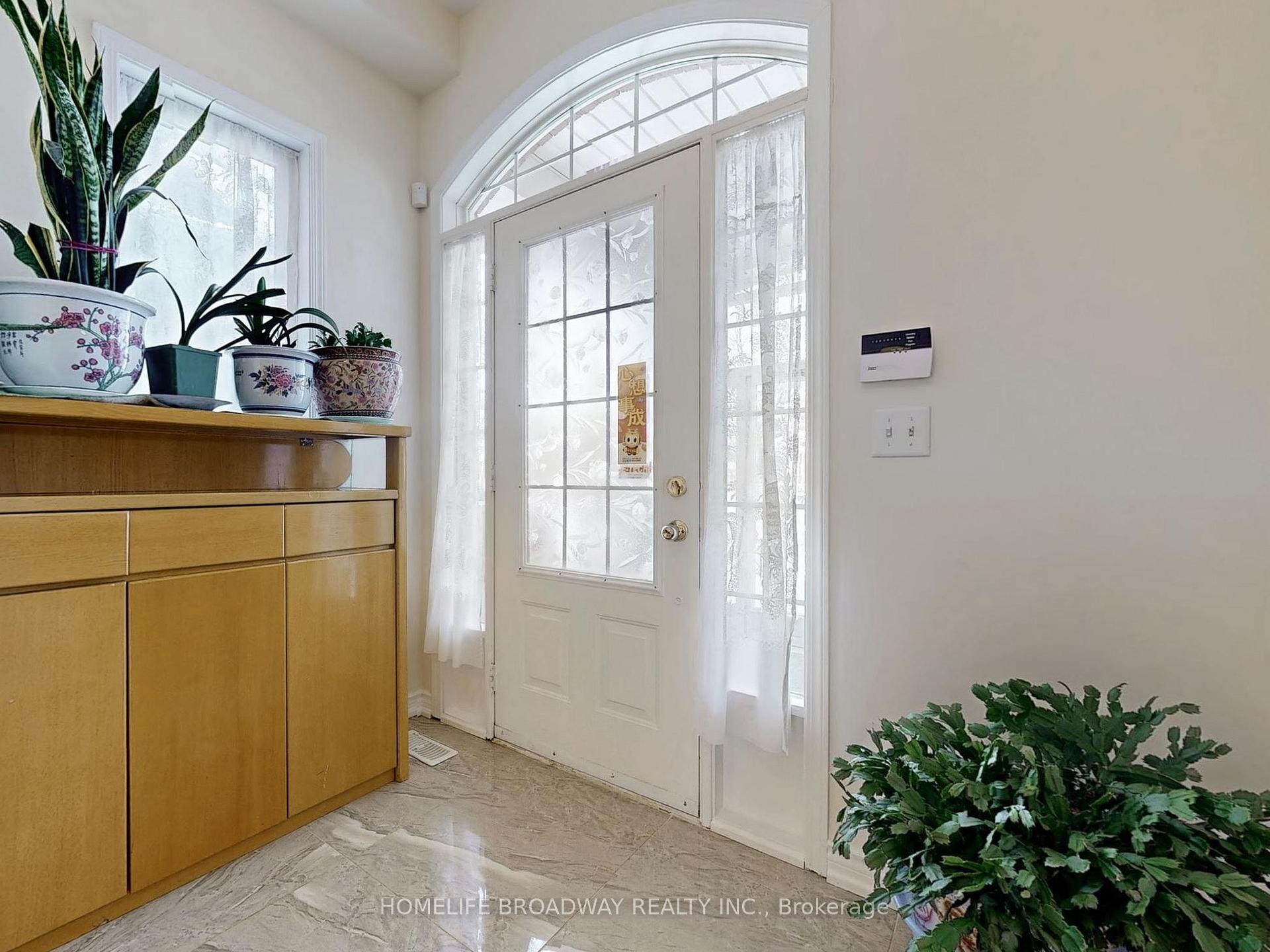 Photo 5 of 10 Wingrove Street, Markham, Wismer — HOMEH