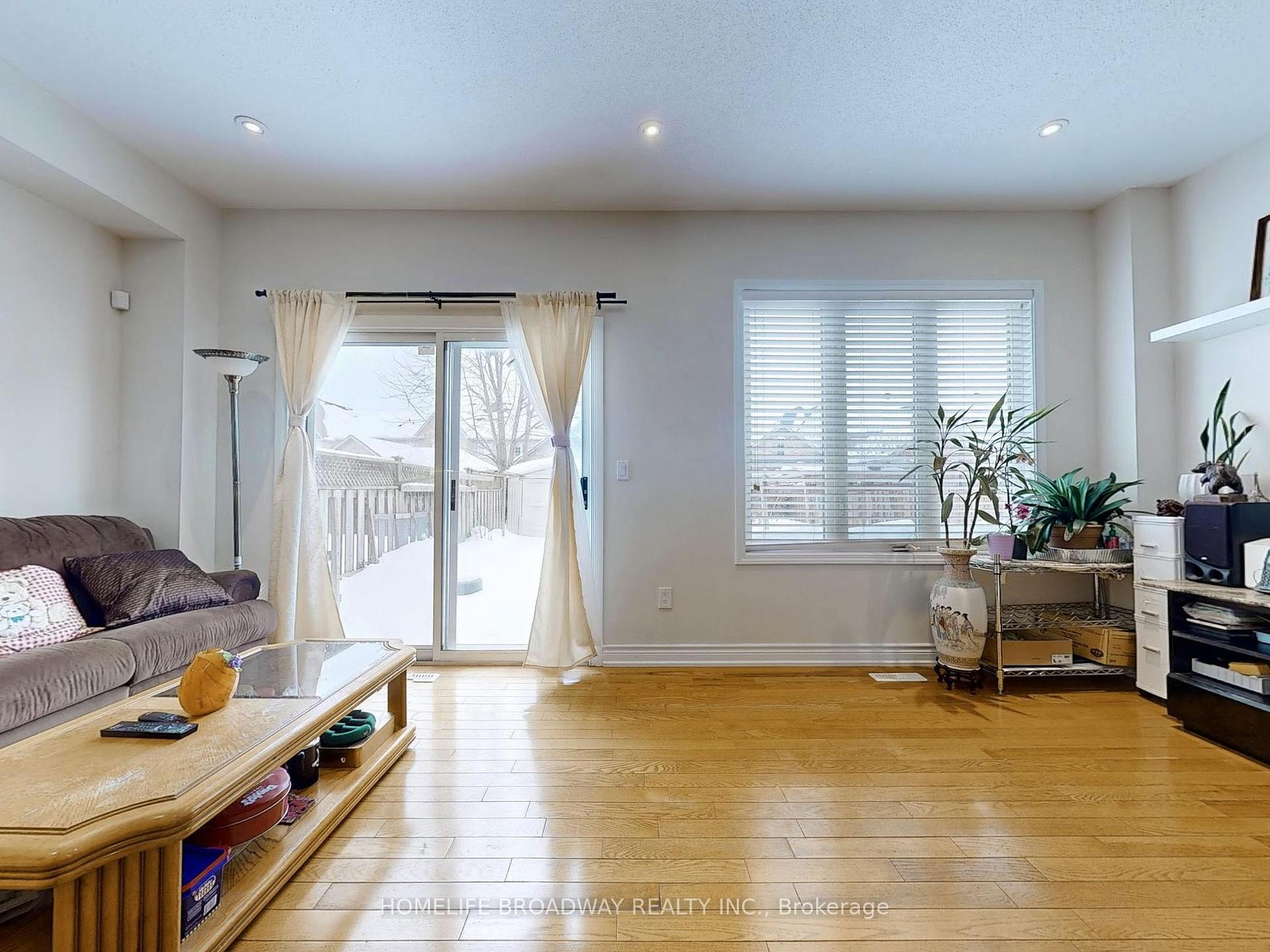 Photo 9 of 10 Wingrove Street, Markham, Wismer — HOMEH
