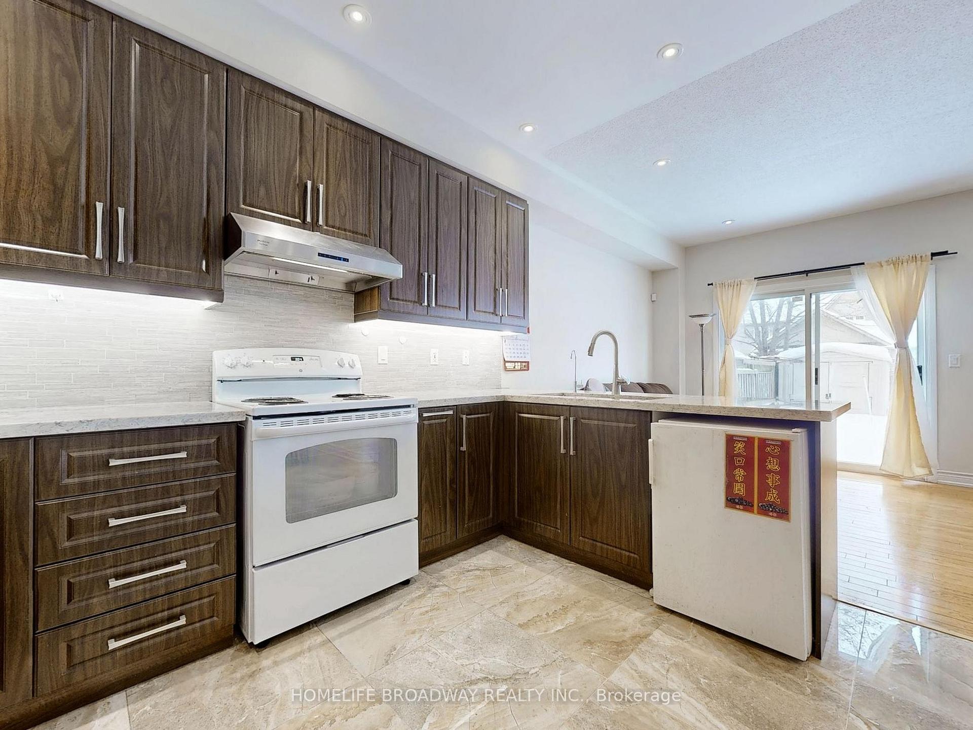 Photo 14 of 10 Wingrove Street, Markham, Wismer — HOMEH