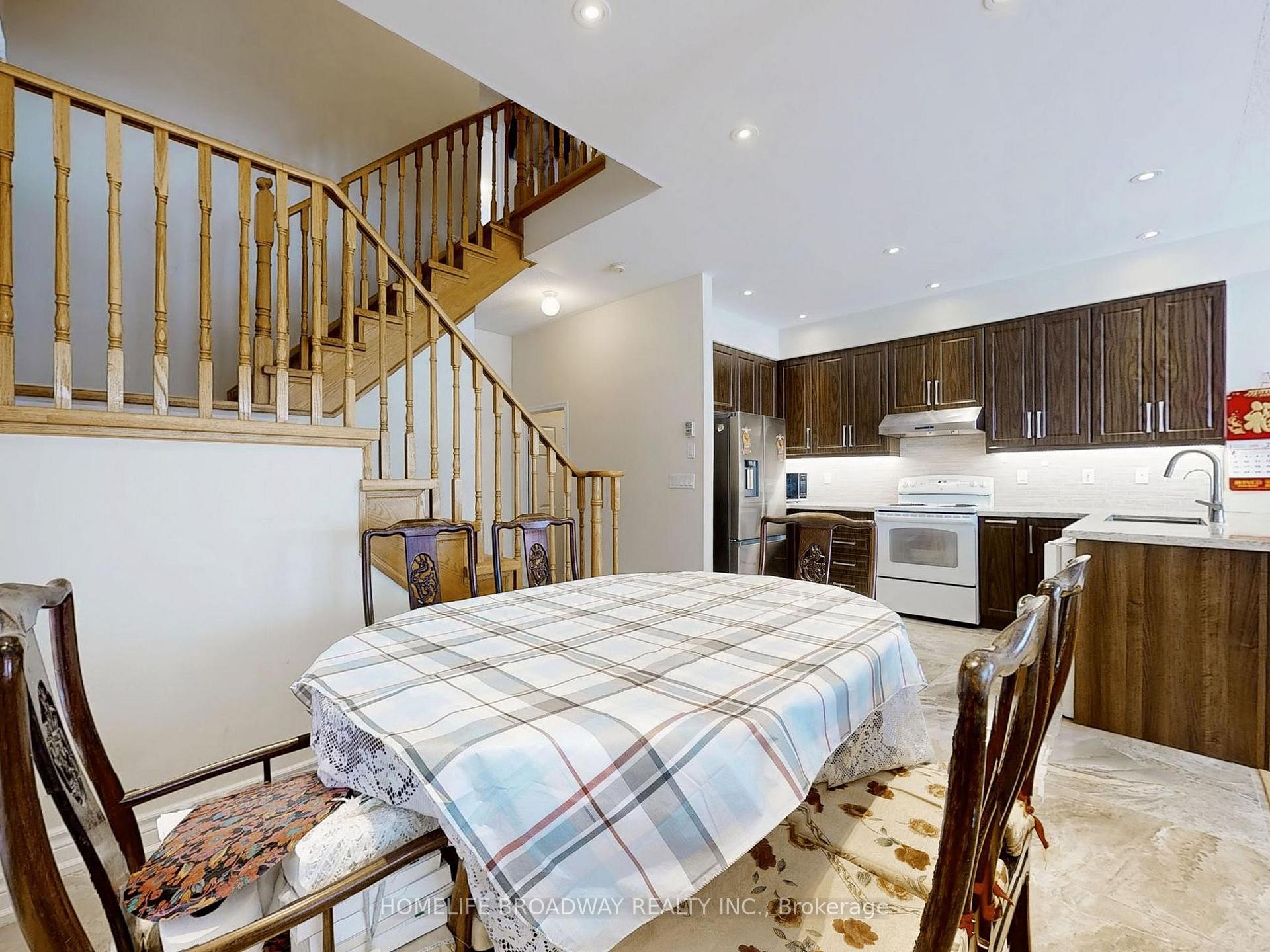 Photo 16 of 10 Wingrove Street, Markham, Wismer — HOMEH
