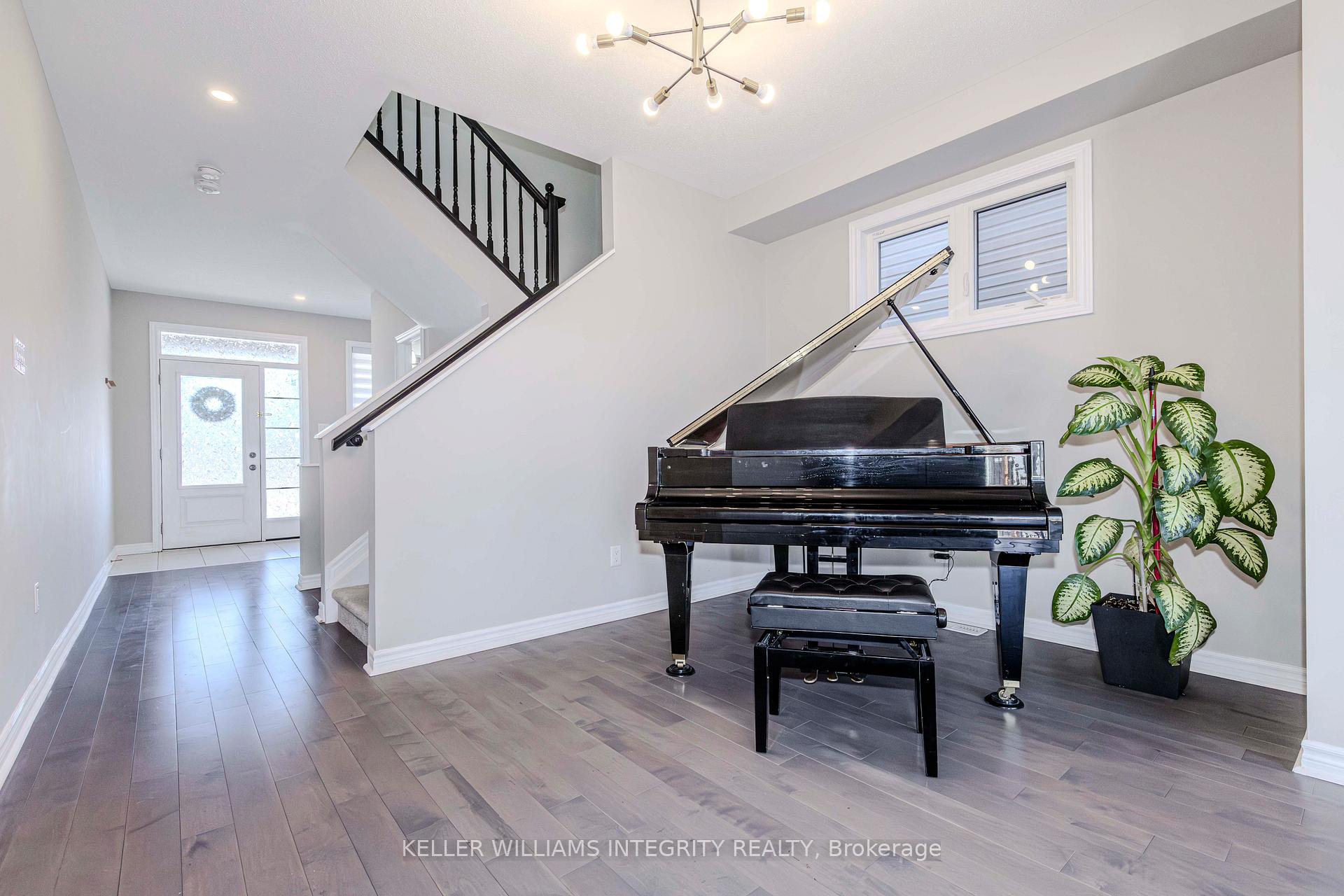 Photo 4 of 567 Paine Avenue, Ottawa, Kanata - Kanata Lakes/Heritage Hills — HOMEH