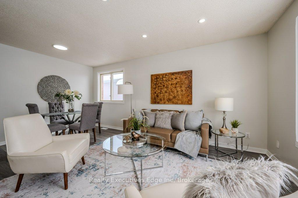 Photo 6 of 28 Summerhill Crescent, Kitchener — HOMEH